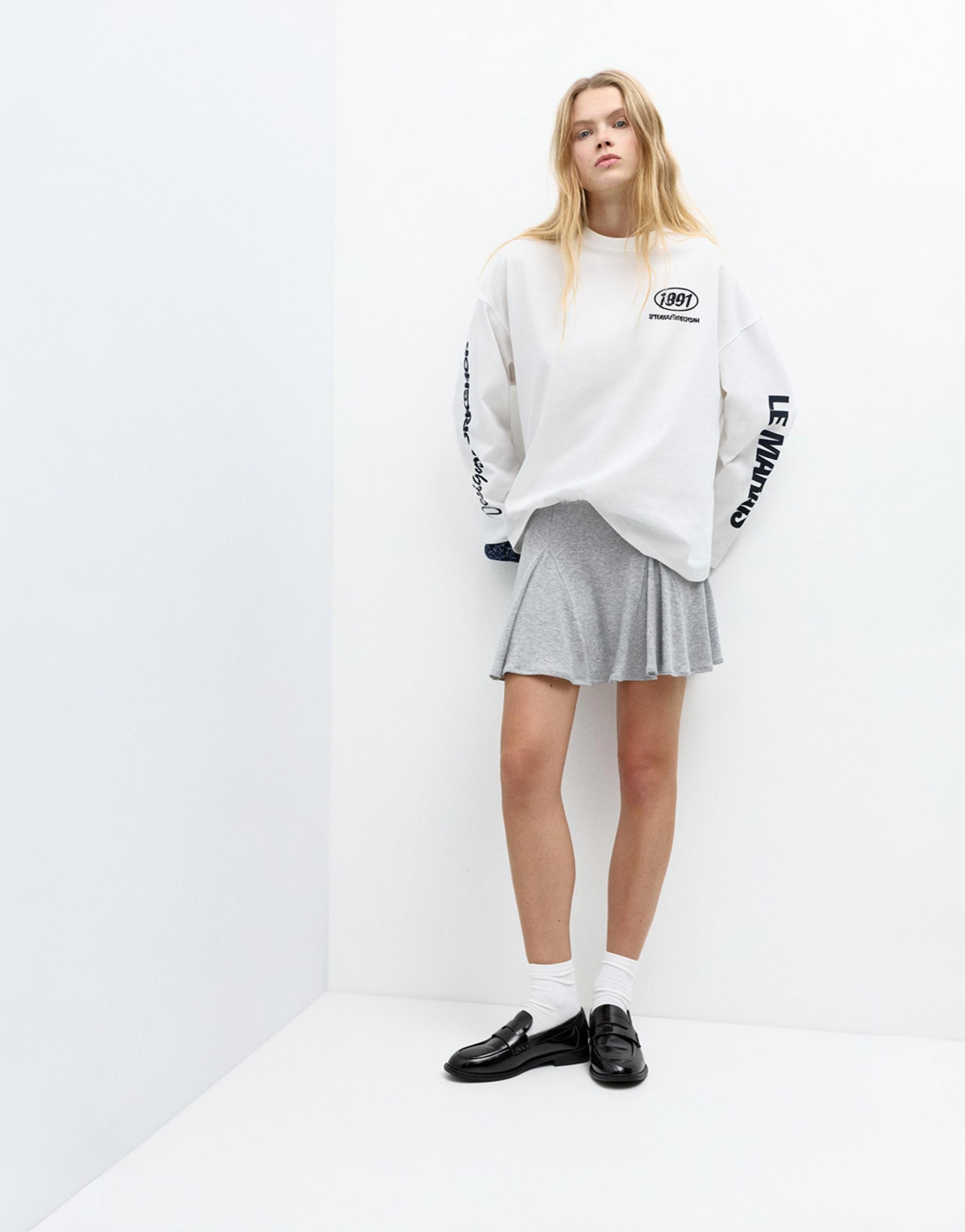 Uzun kollu grafik baskılı tişört - Görsel 17