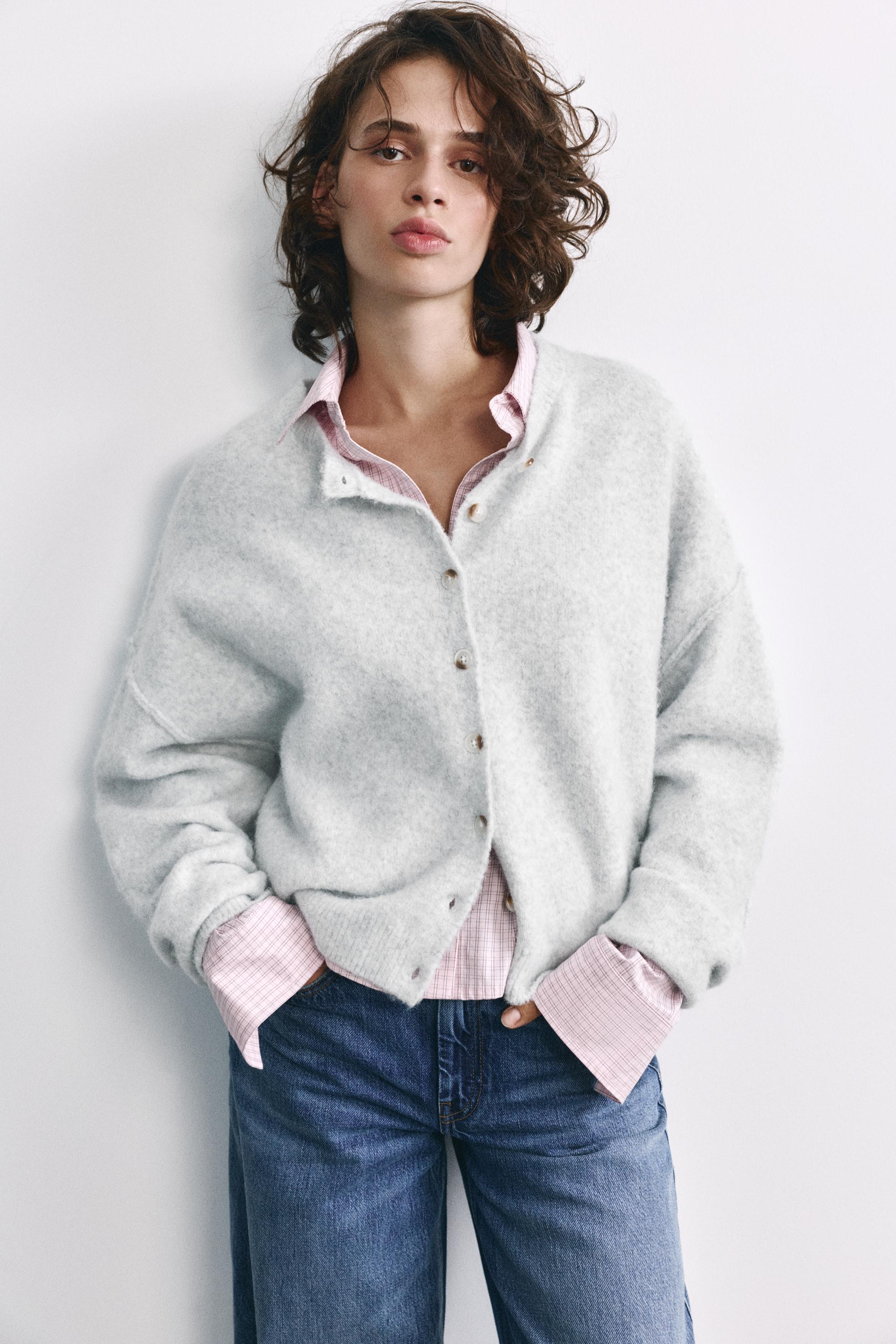 Soft knit cardigan — Pale grey