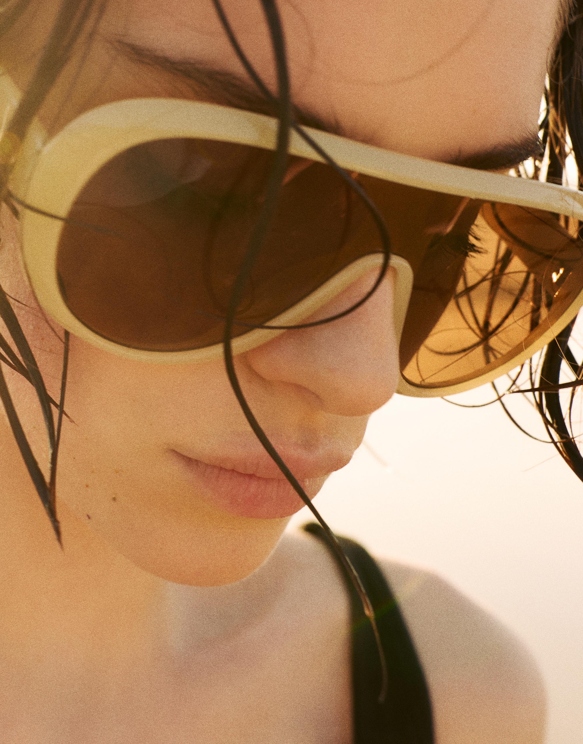 Resin aviator sunglasses — Yellow