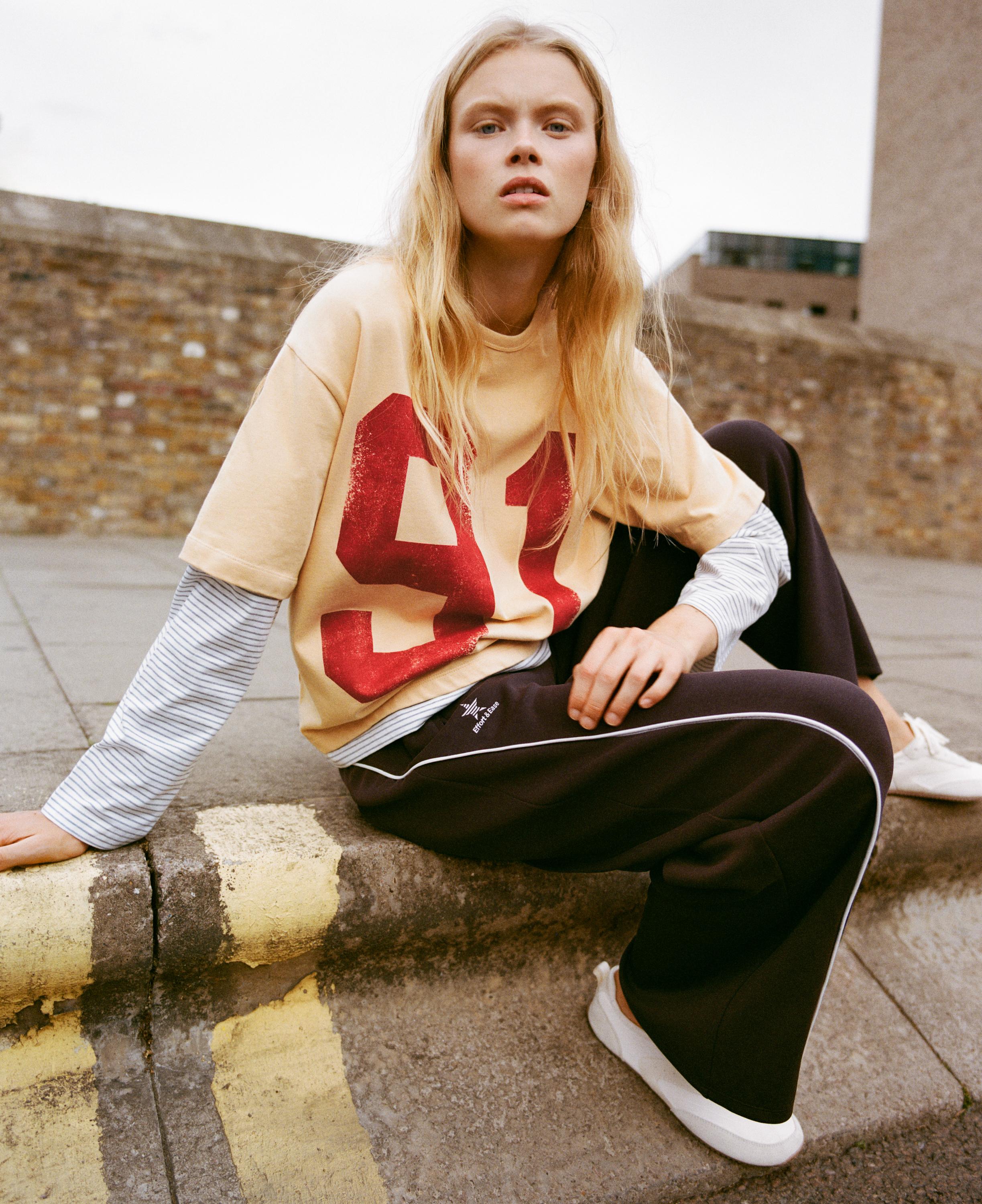 91 graphic double-layer T-shirt — Egg yolk yellow