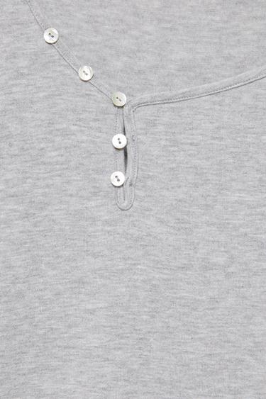 Asymmetric neckline top with buttons — Grey marl 8