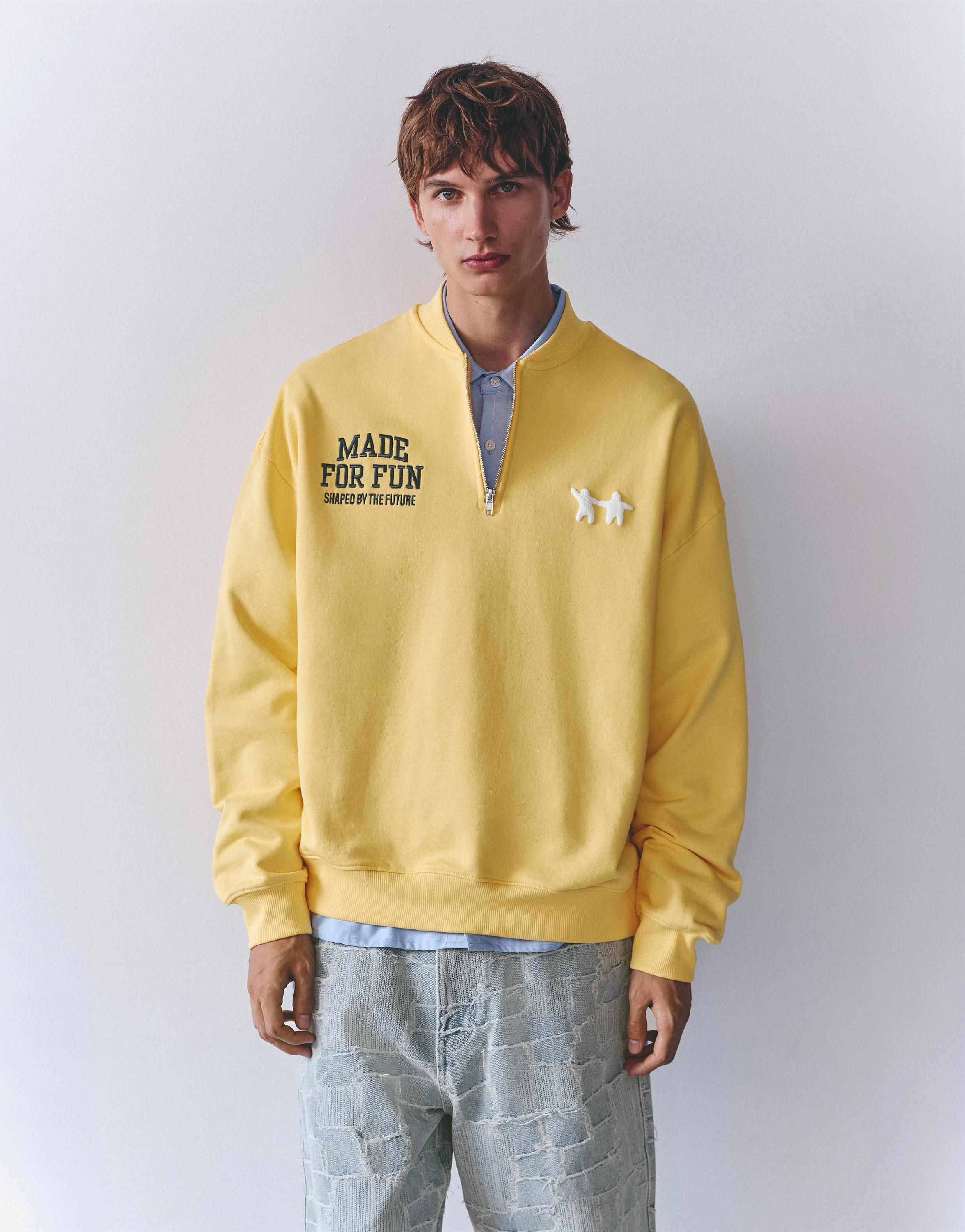 Graphic quarter-zip sweatshirt — Yellow