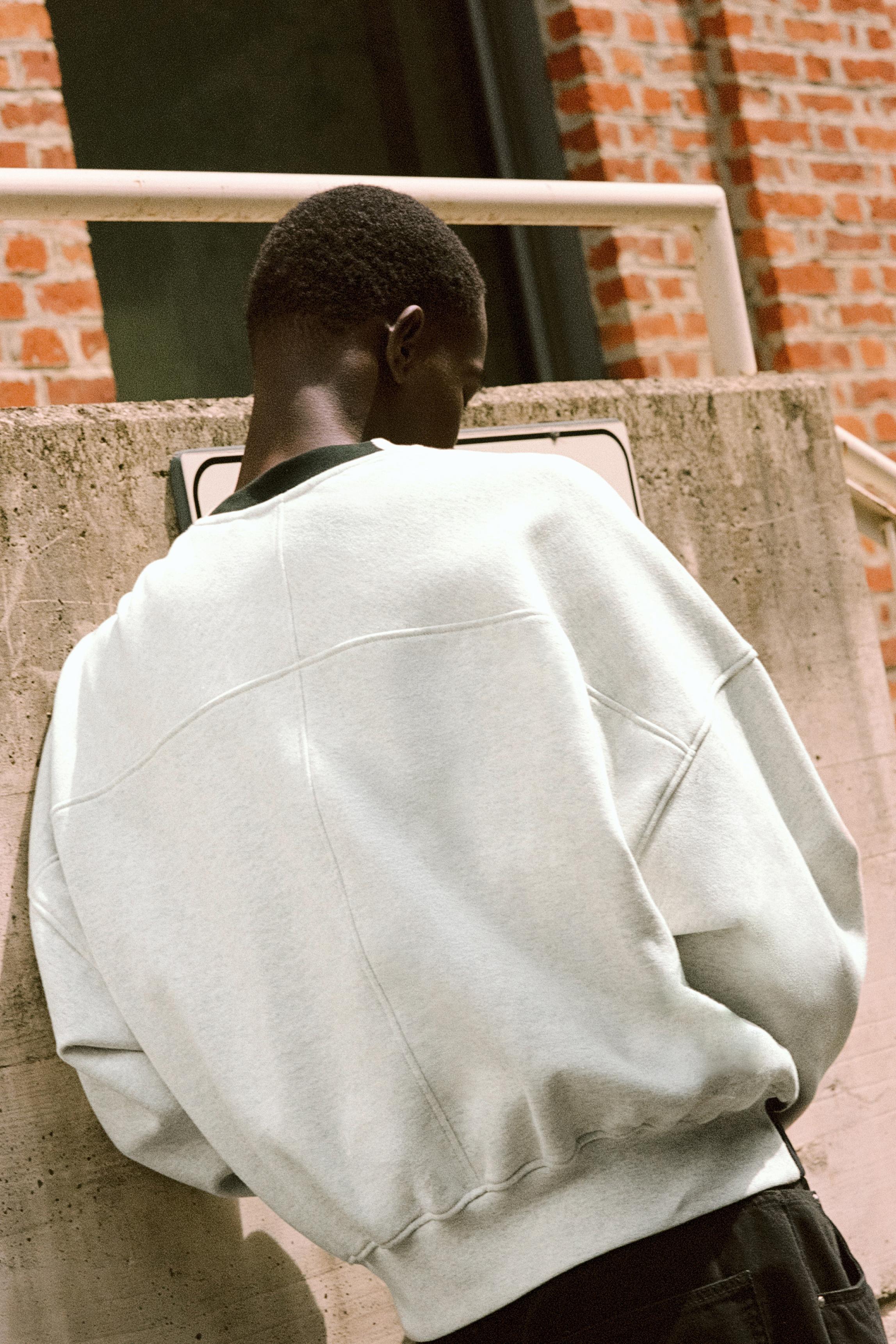 Contrast rib round neck sweatshirt — Grey marl