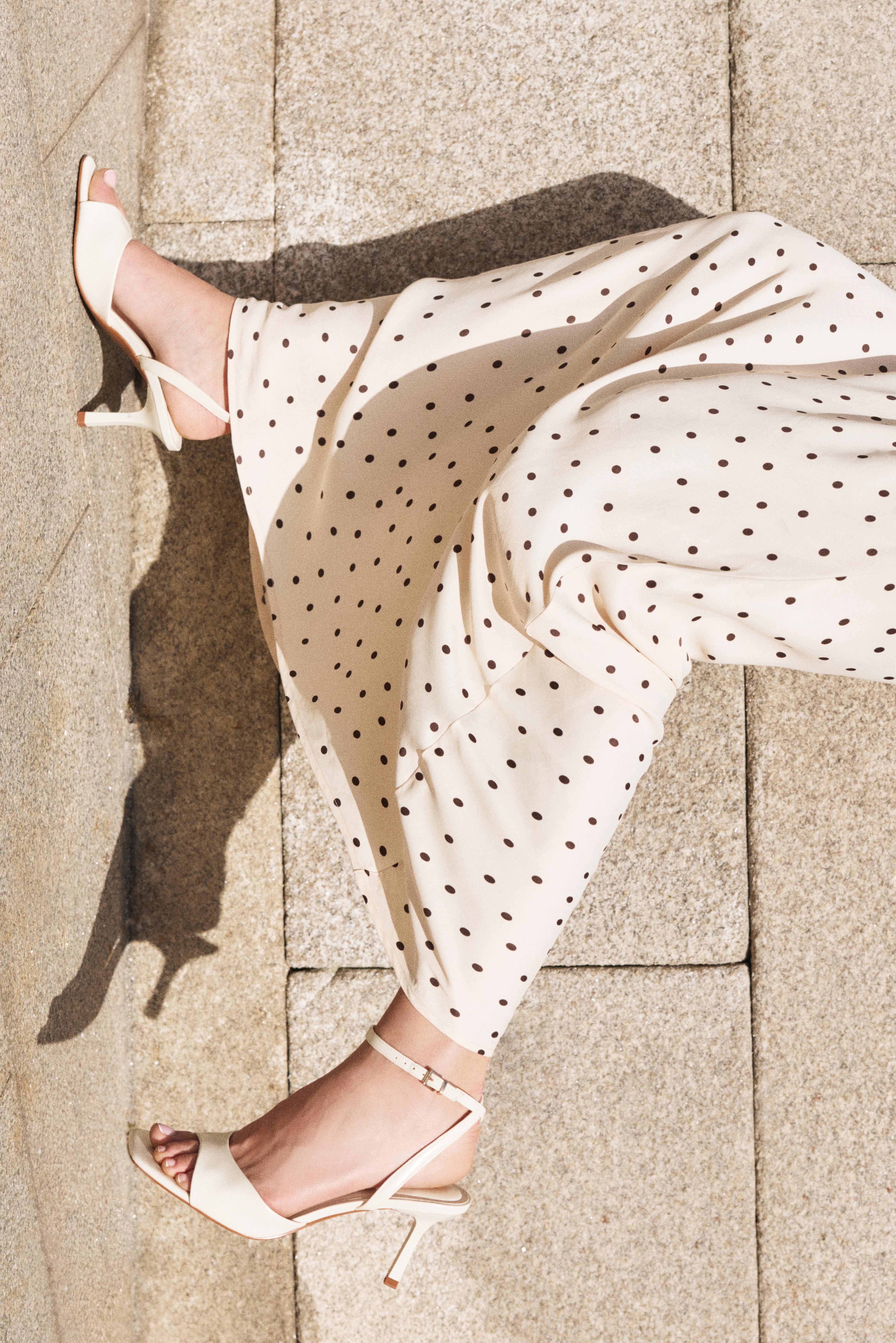 Heeled sandals — Ecru