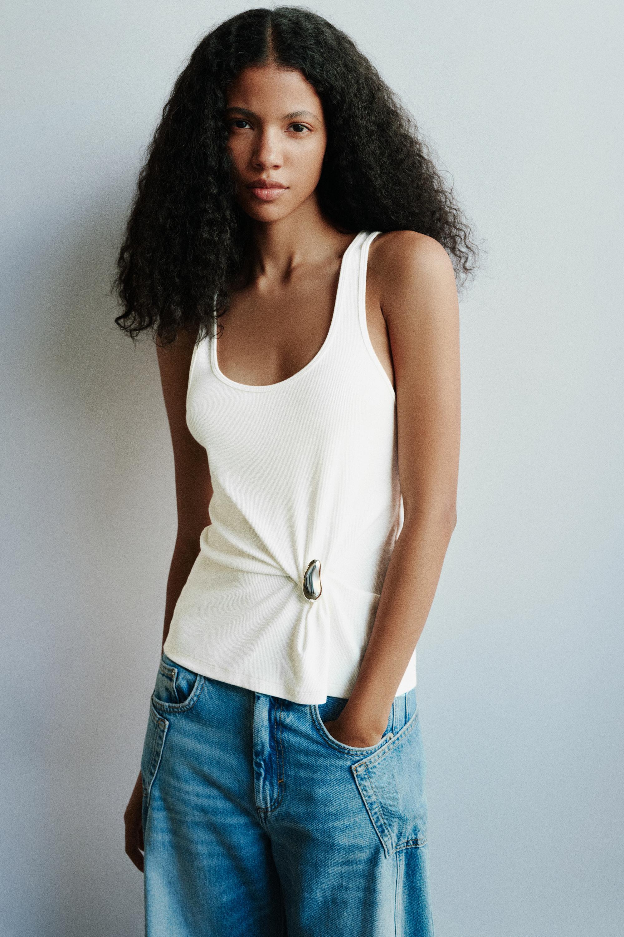 Metal appliqué tank top — White