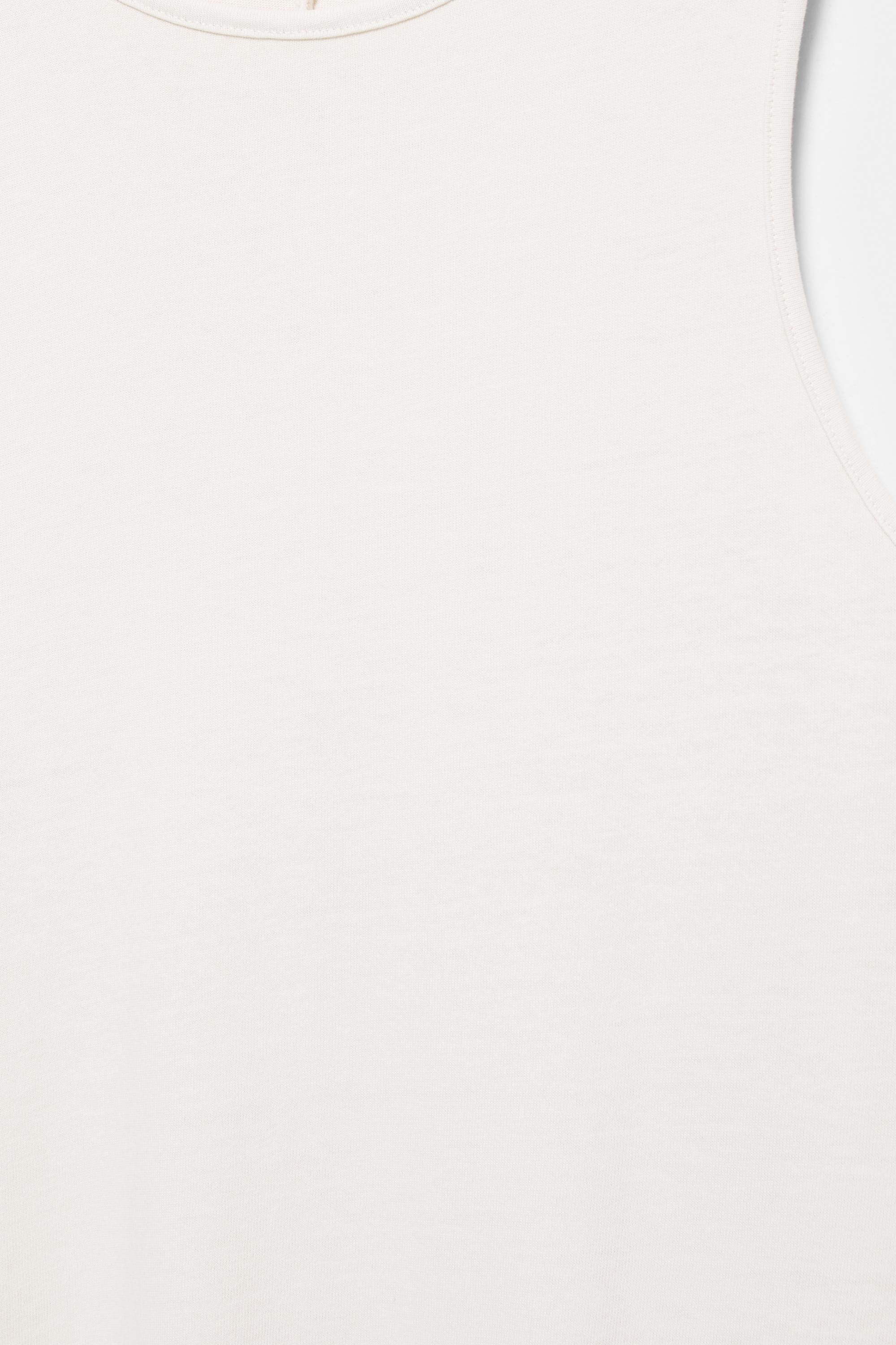 Long sleeveless dress — Light camel