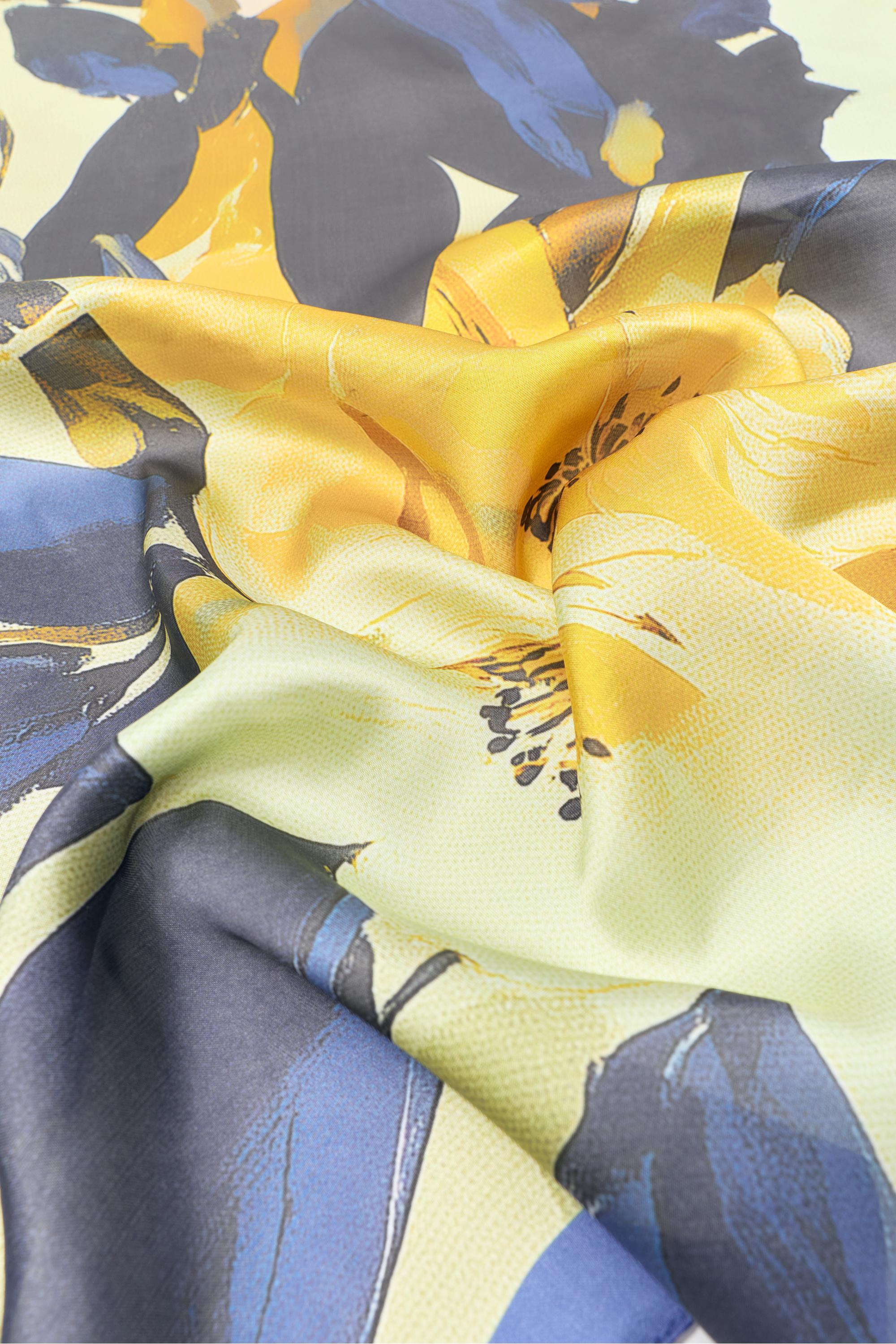 Floral satin scarf — Blue