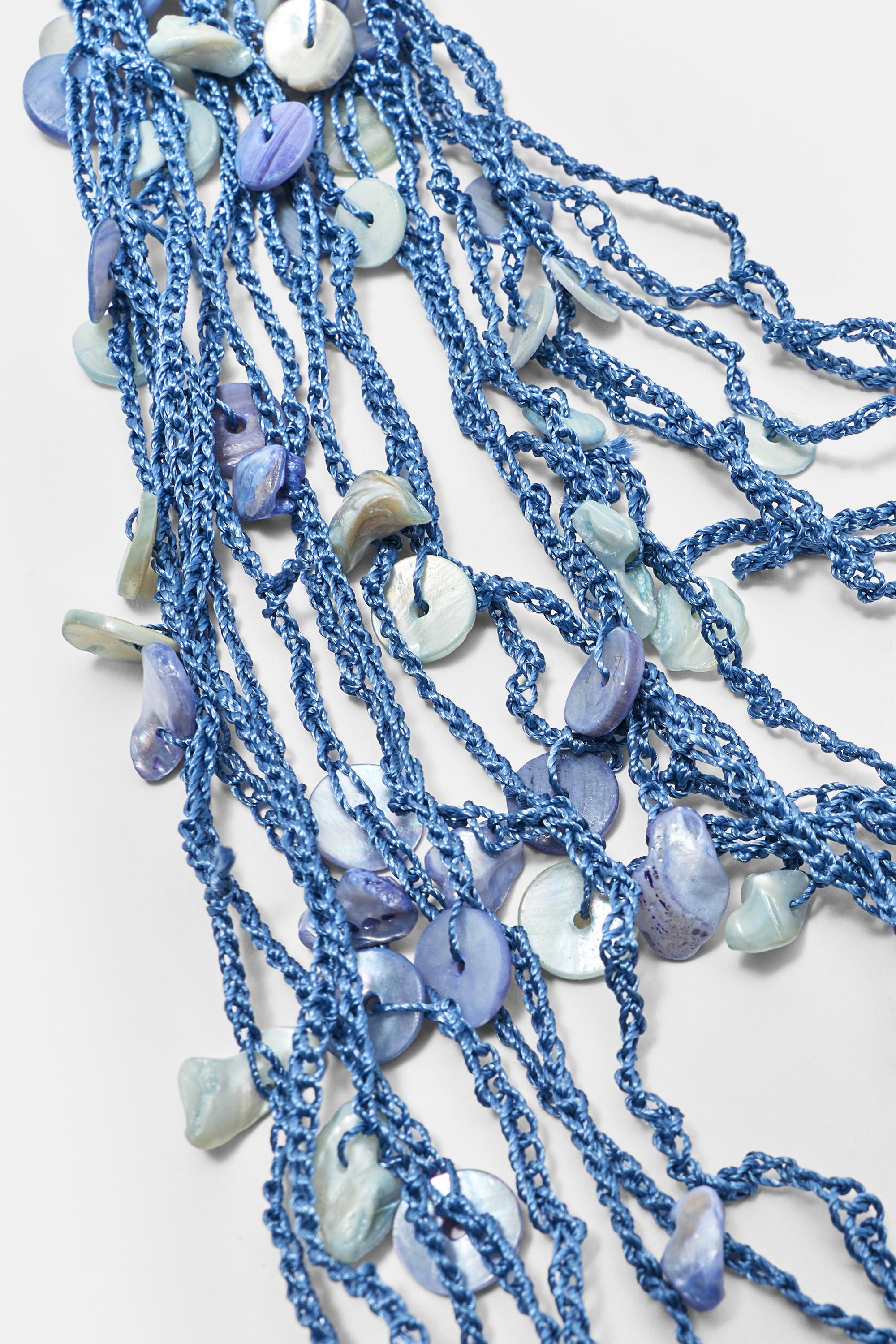 Mother-of-pearl-effect multi-strand necklace — Blue