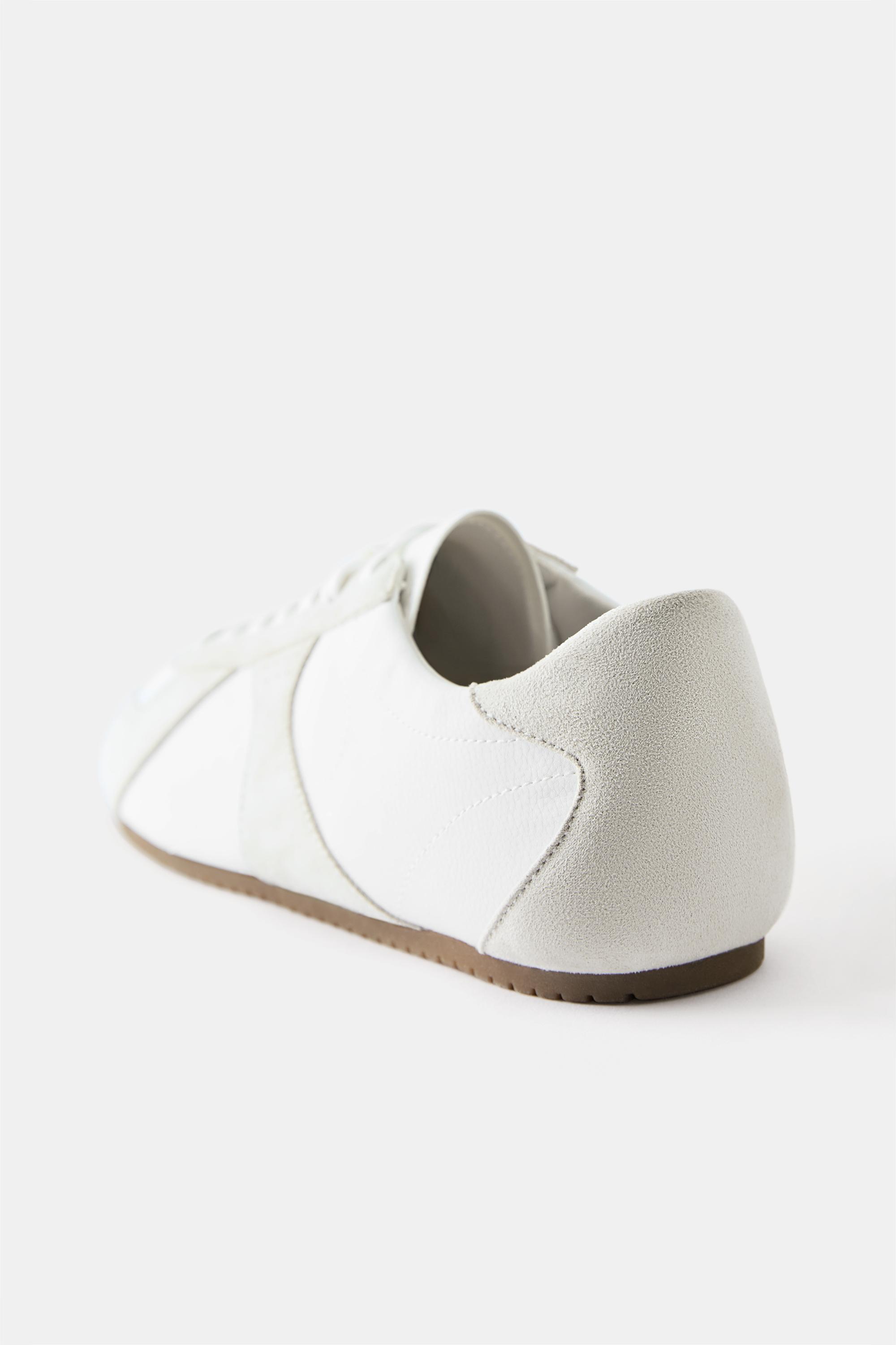 Casual trainers — White