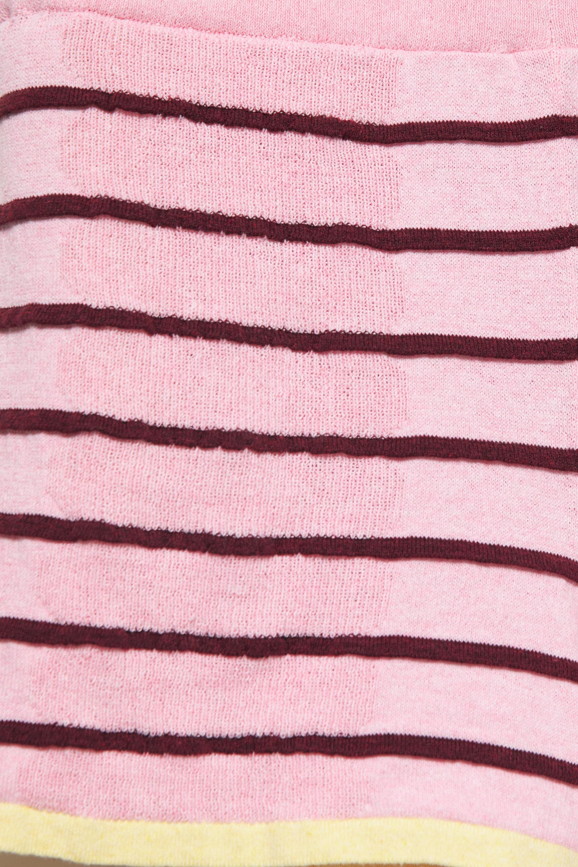 Striped knit shorts — Pink