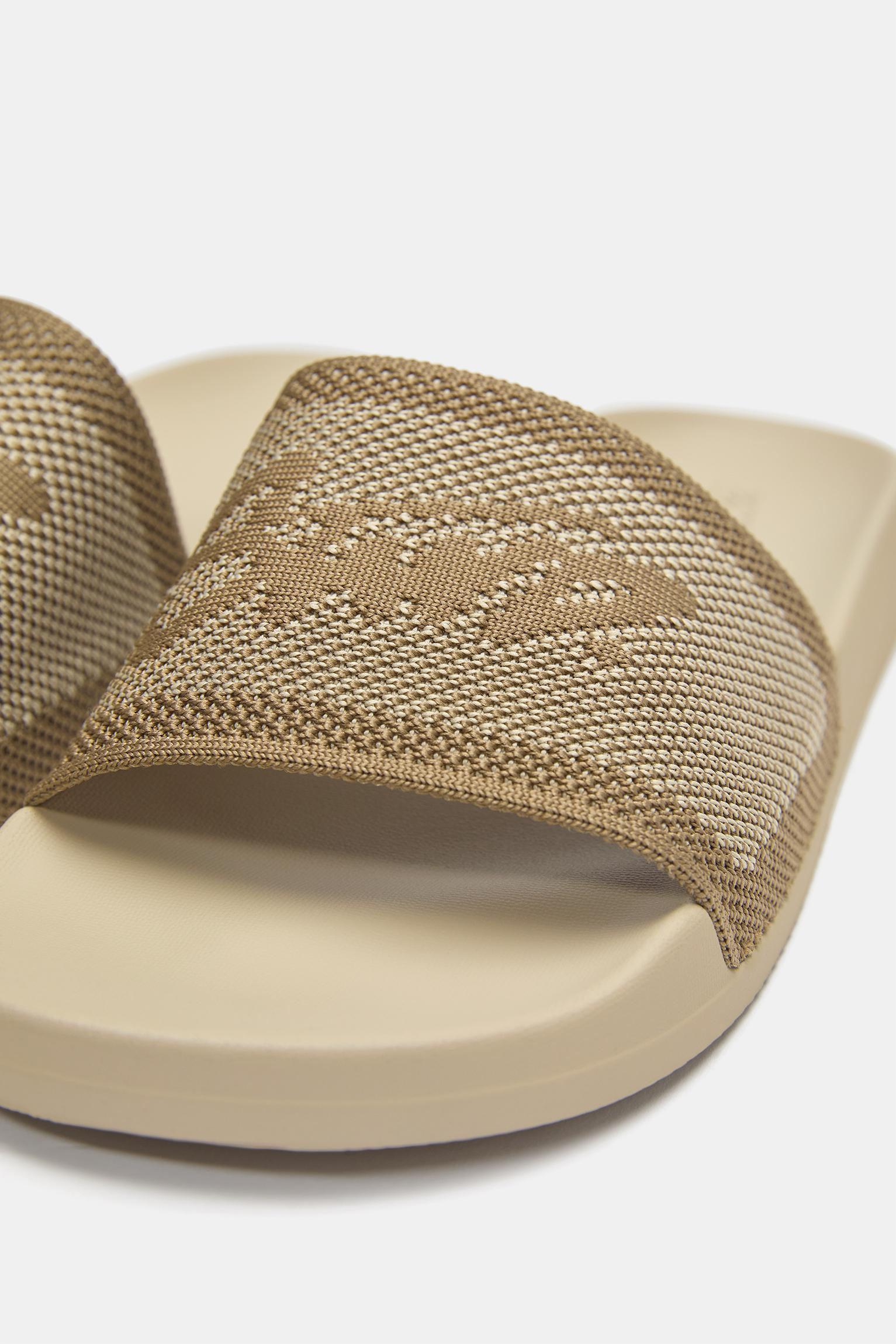 STWD rubberised sandals — Ecru