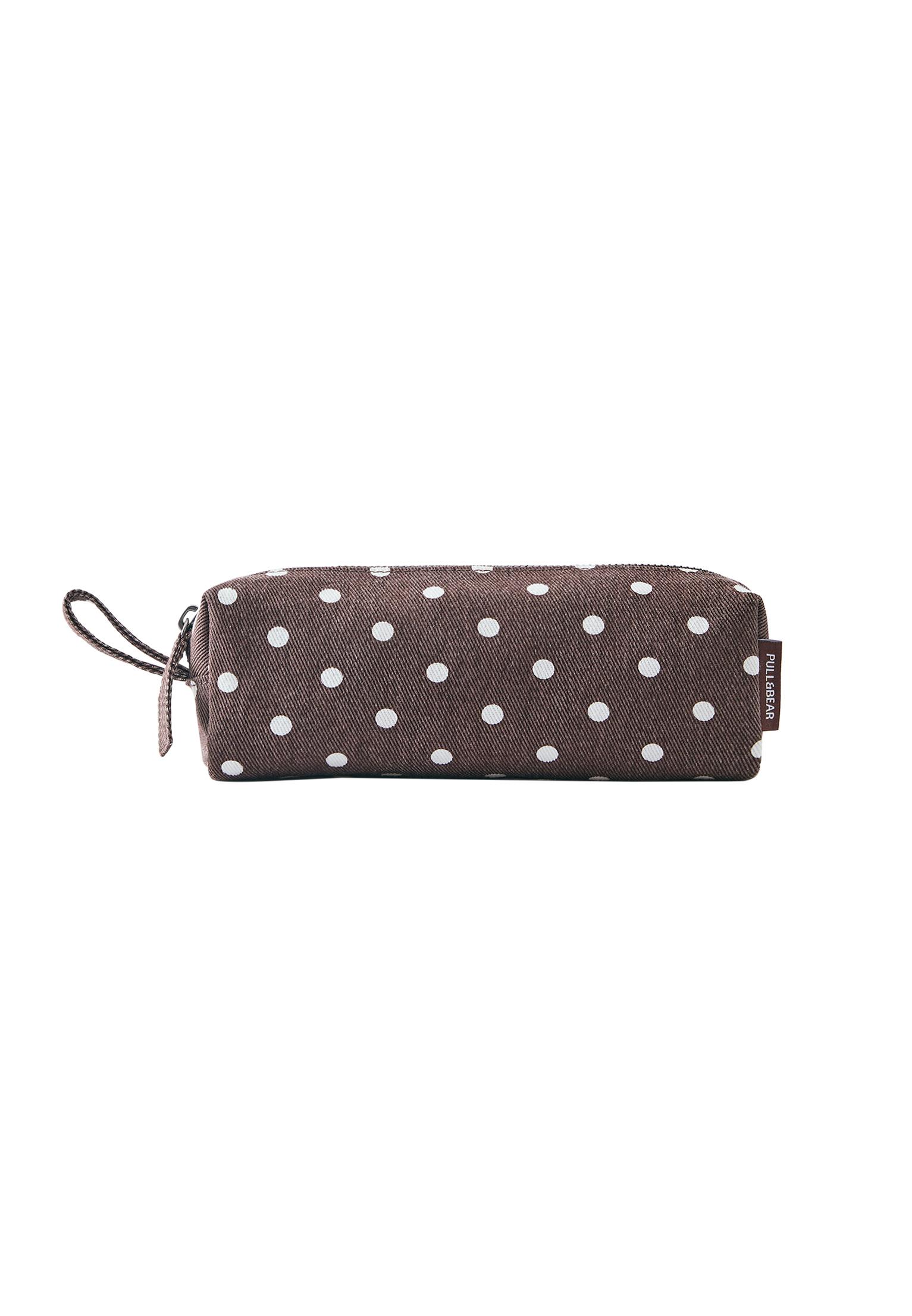 Polka dot case — Brown
