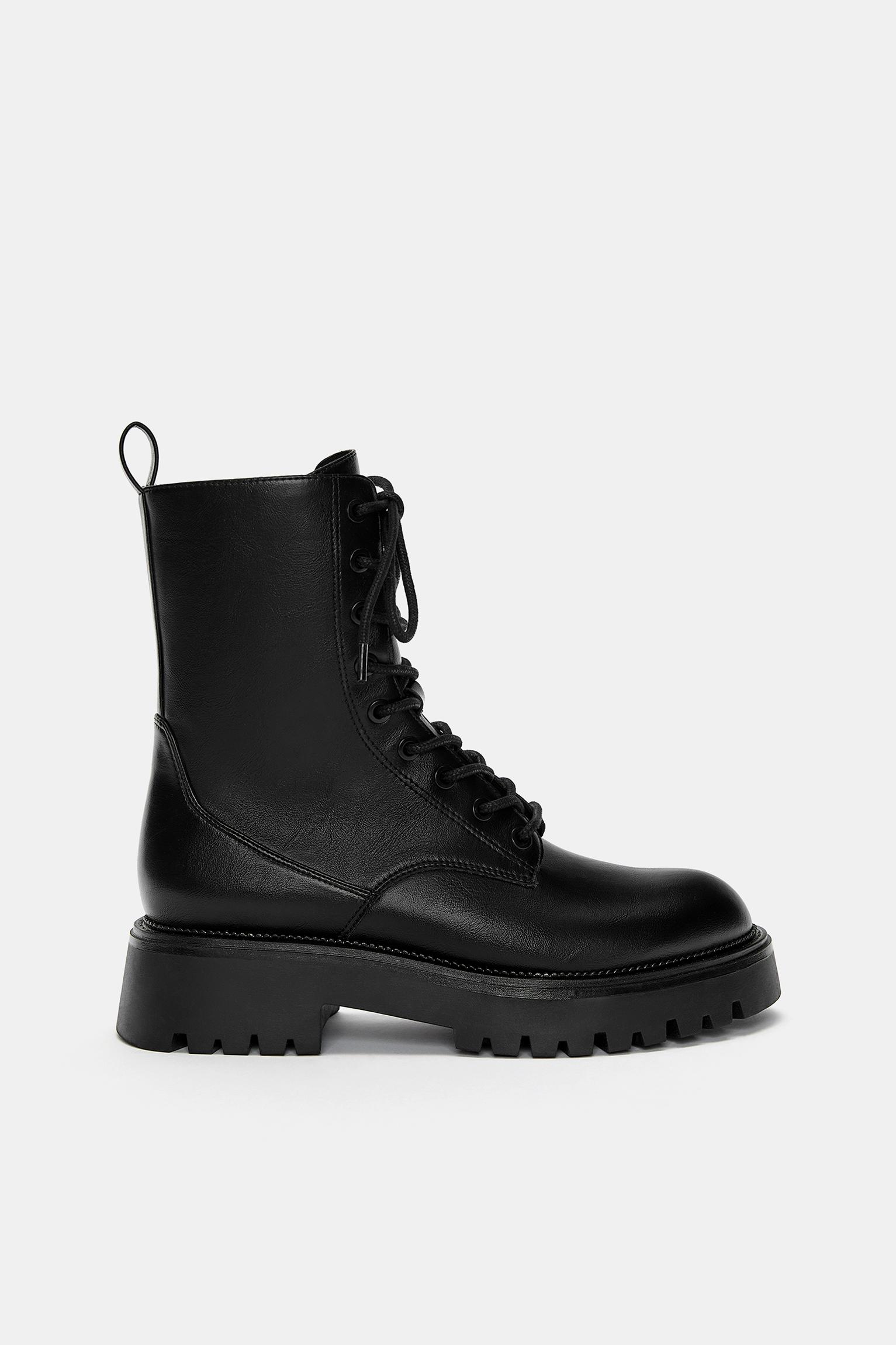 Lace-up flat ankle boots — Black