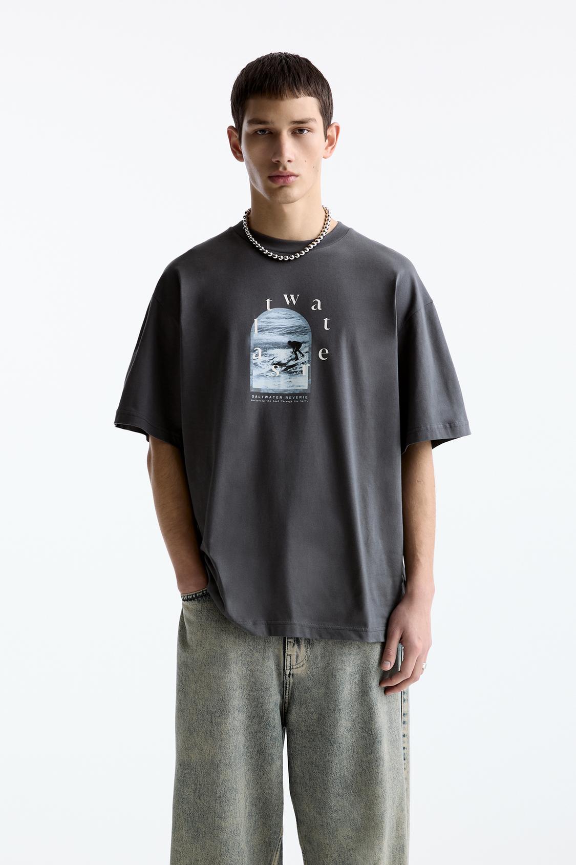 T-shirt with contrast graphic - PULL&BEAR
