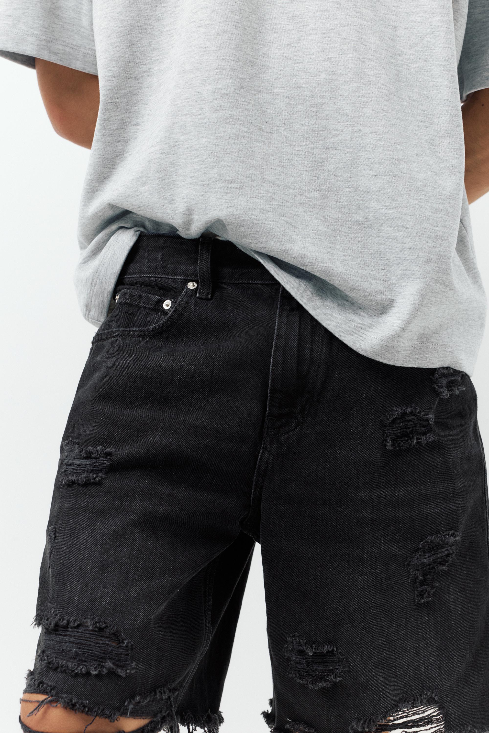 Straight-leg denim Bermuda shorts — Faded black