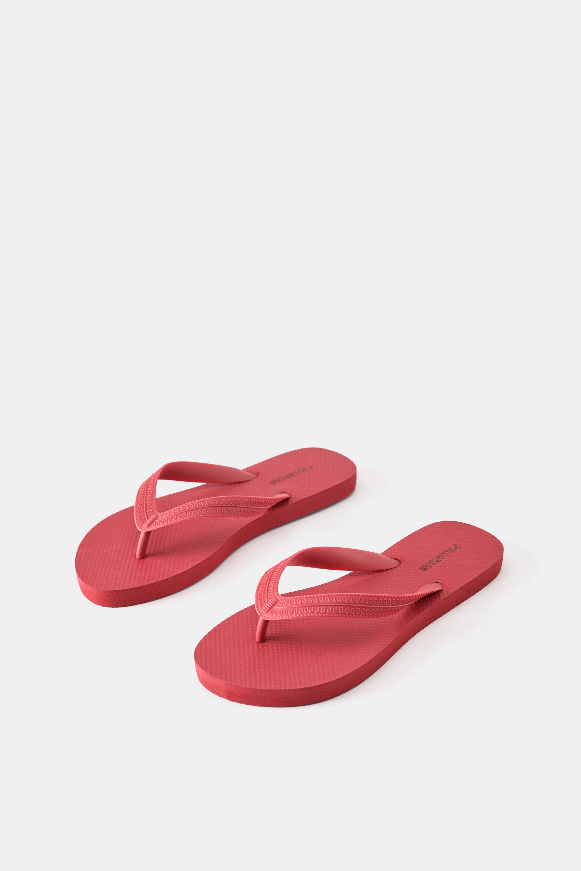 Flat sandals — Red