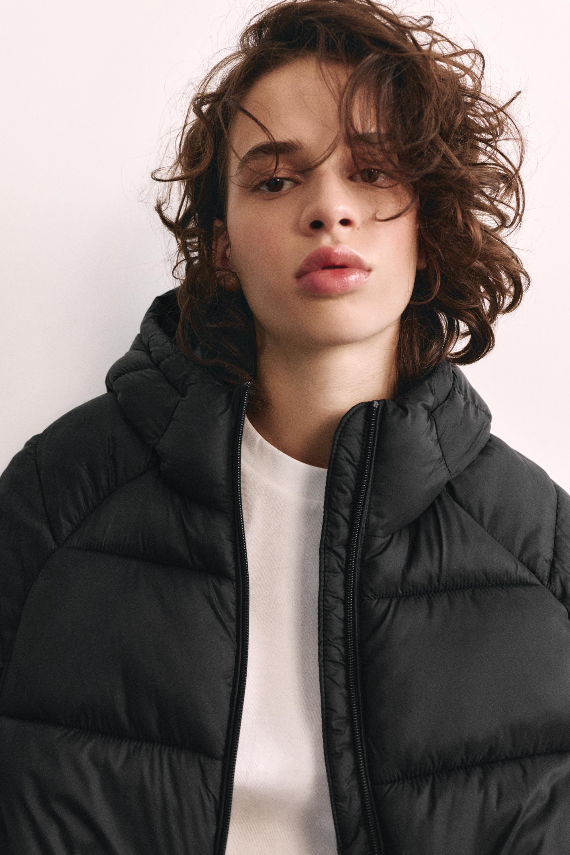 Hooded puffer jacket — Black