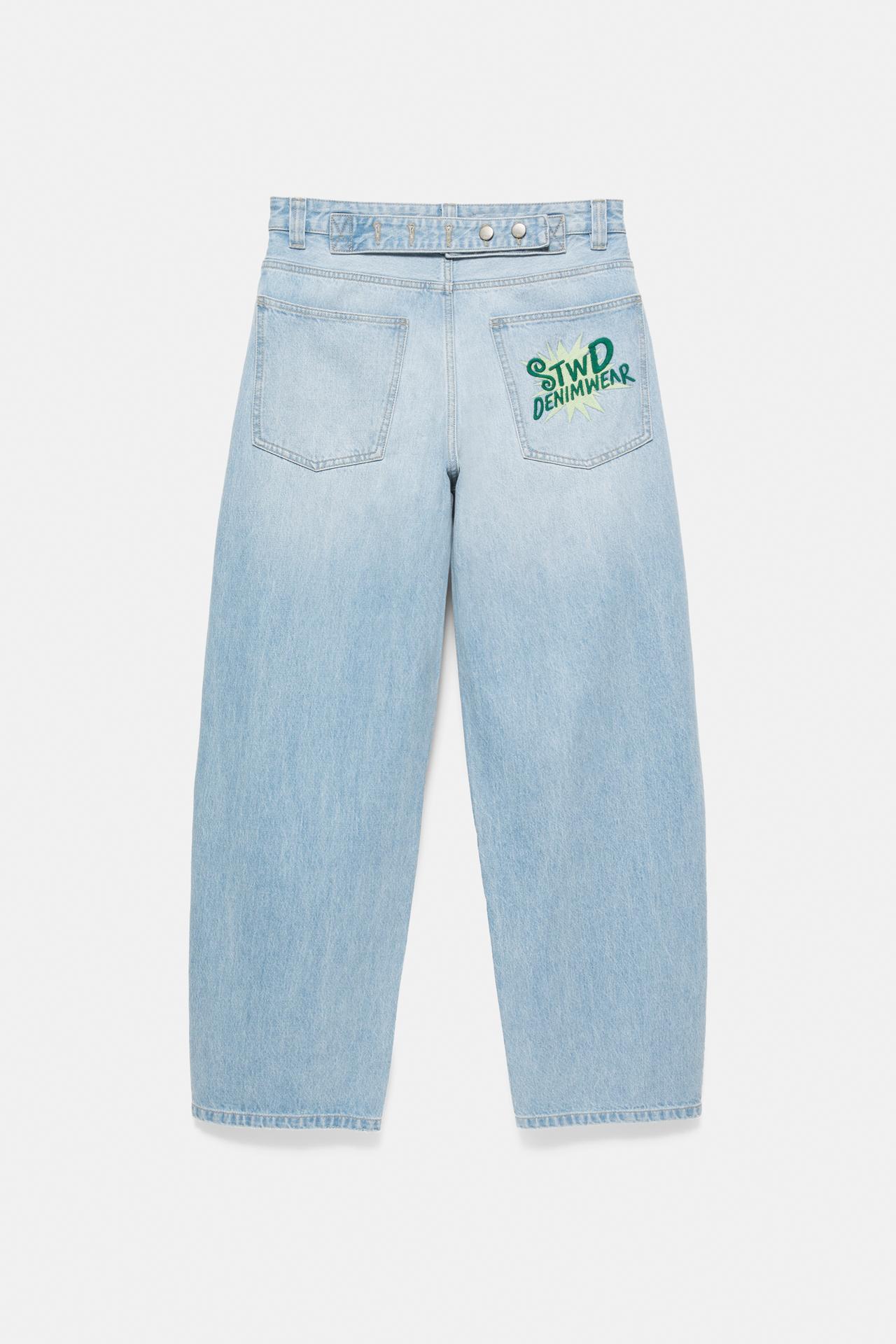 Barrel jeans with embroidered detail — Pale indigo