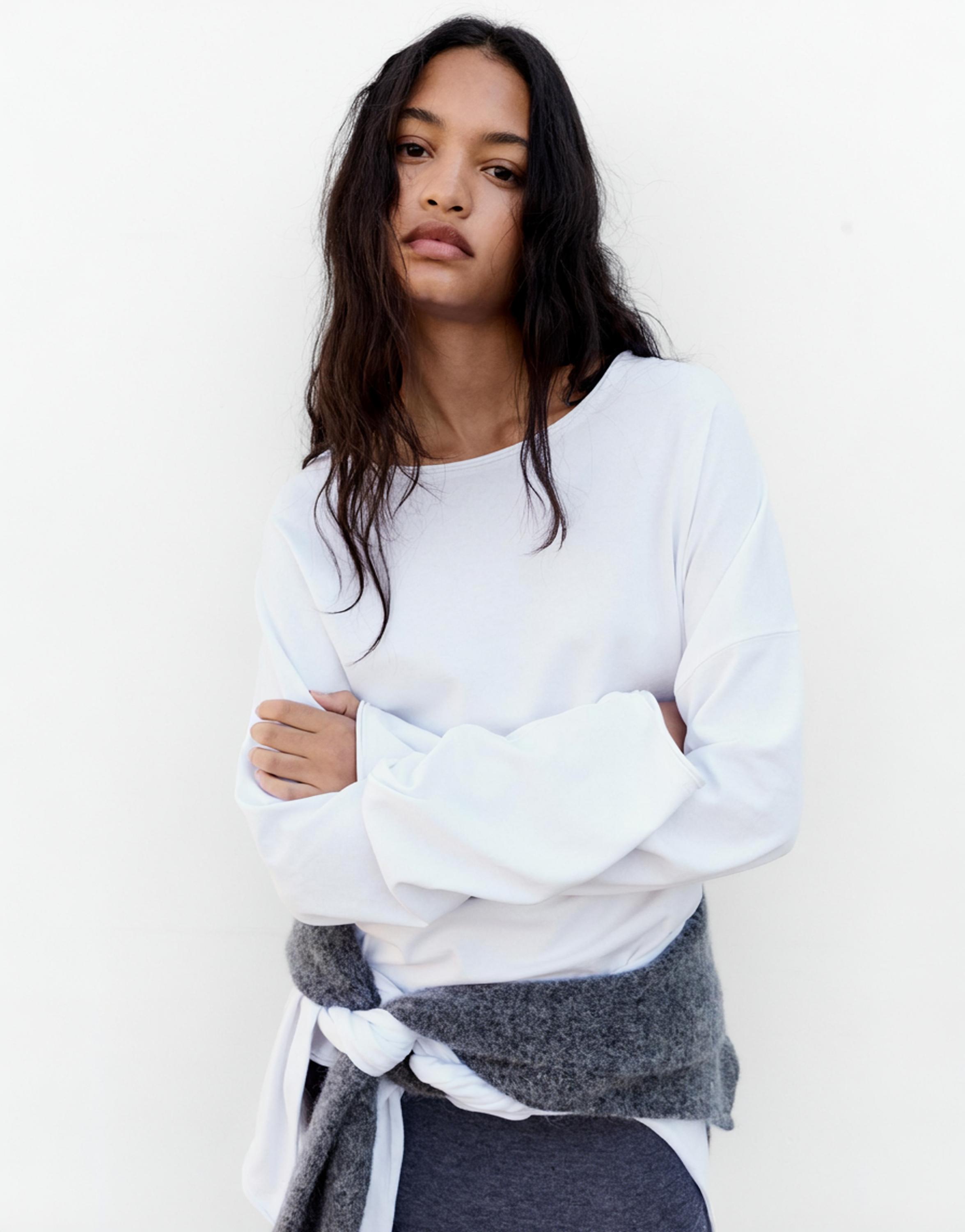 Uzun kollu oversize t-shirt - Görsel 29