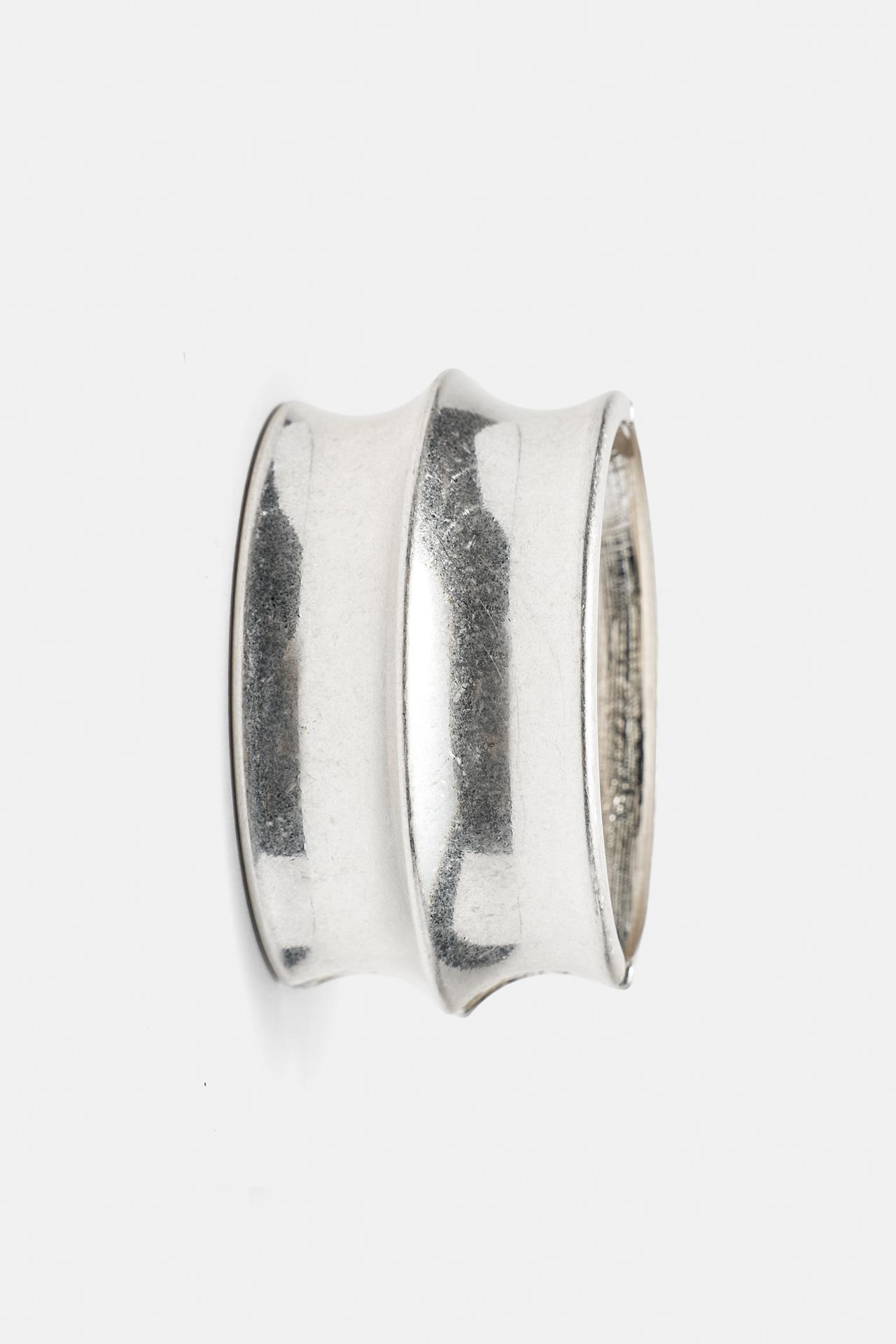 Wide arm cuff — Silver