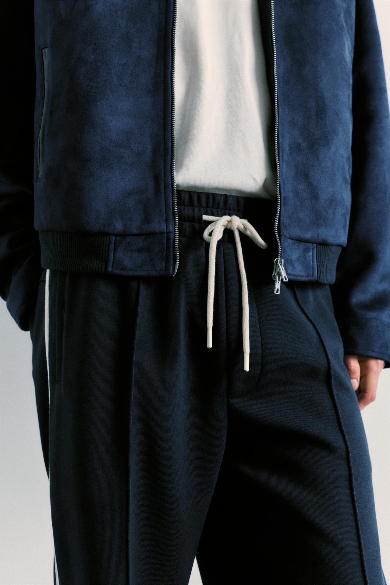 Jogger trousers with side stripe — Navy