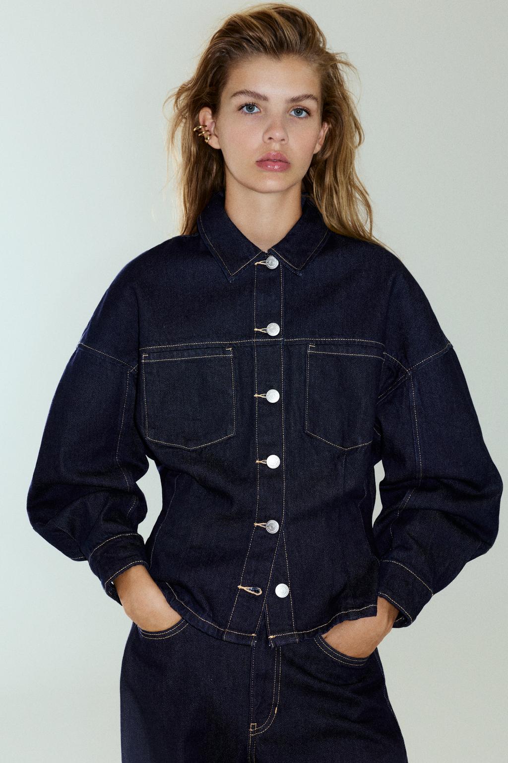 Fitted denim shirt