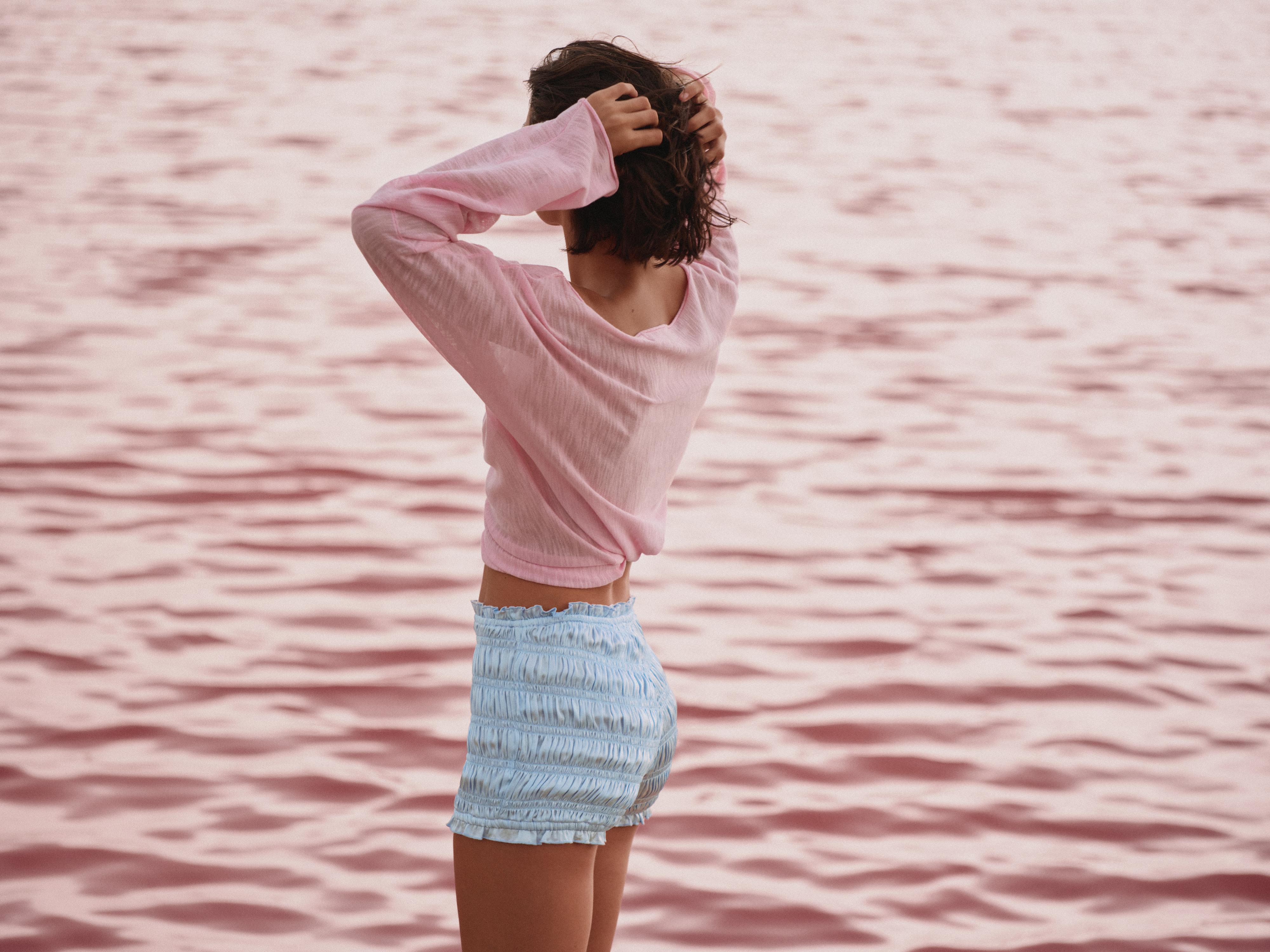 Satin gathered shorts — Sky blue