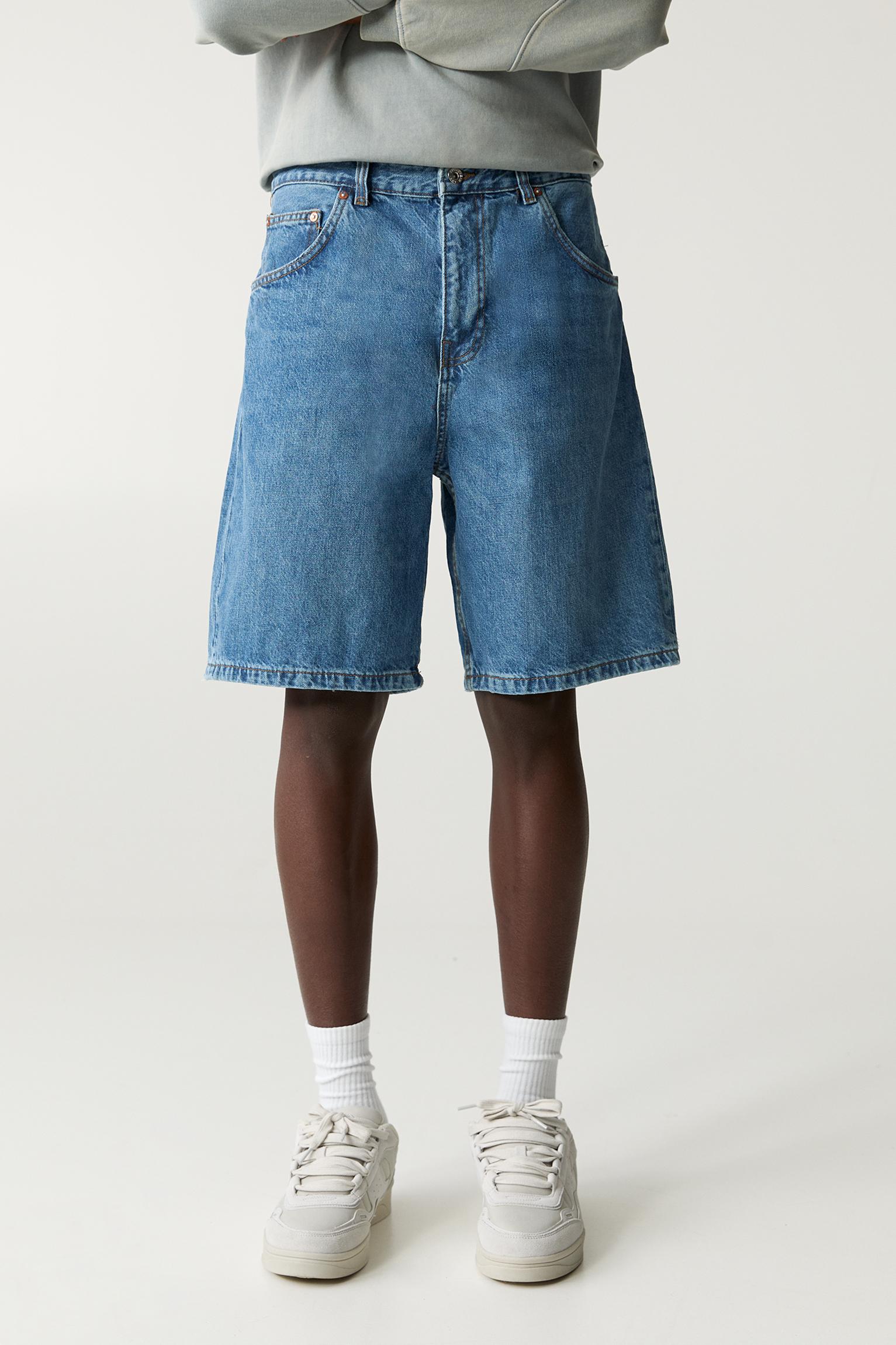 Baggy denim Bermuda shorts — Medium blue