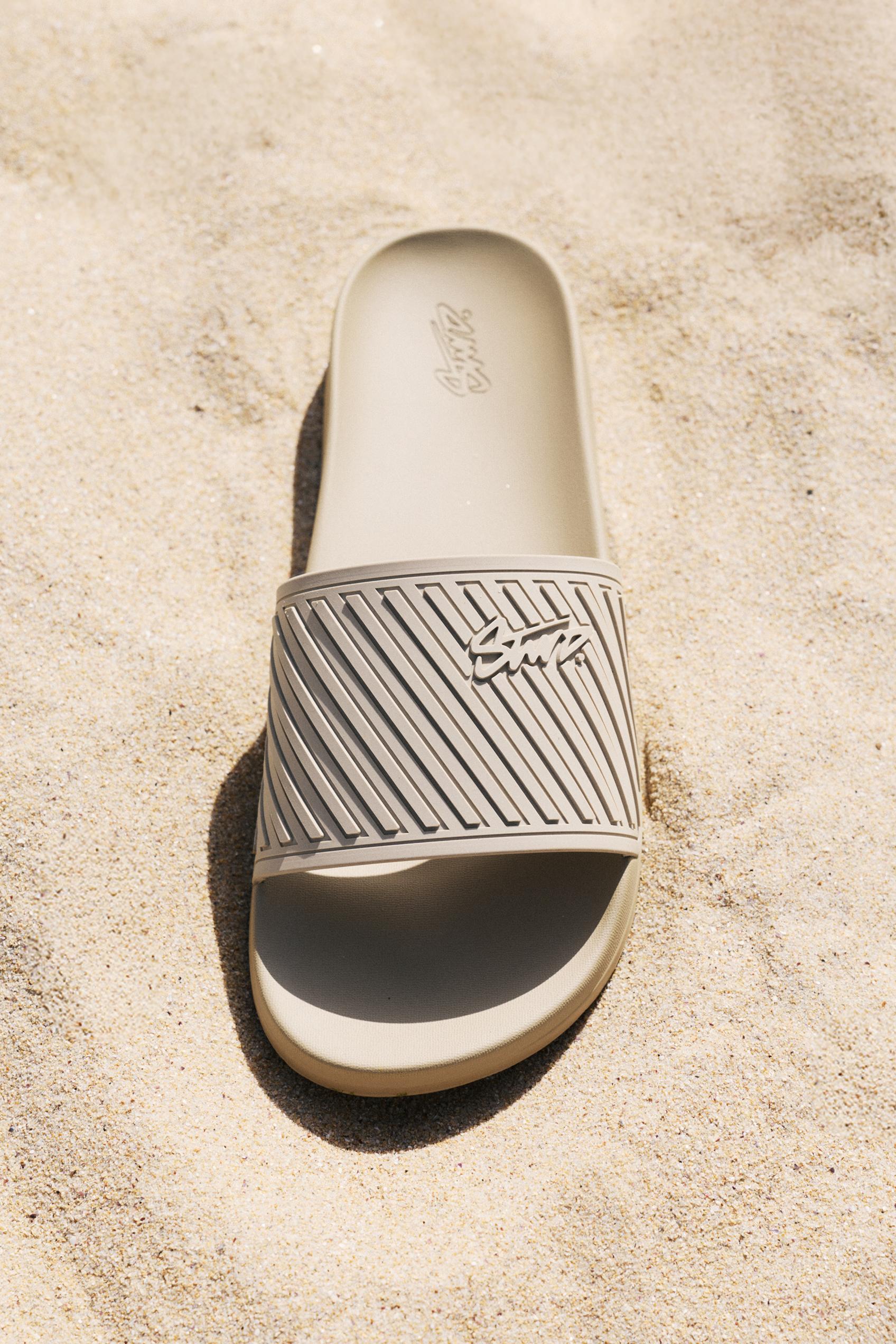 STWD rubberised sandals — Ecru