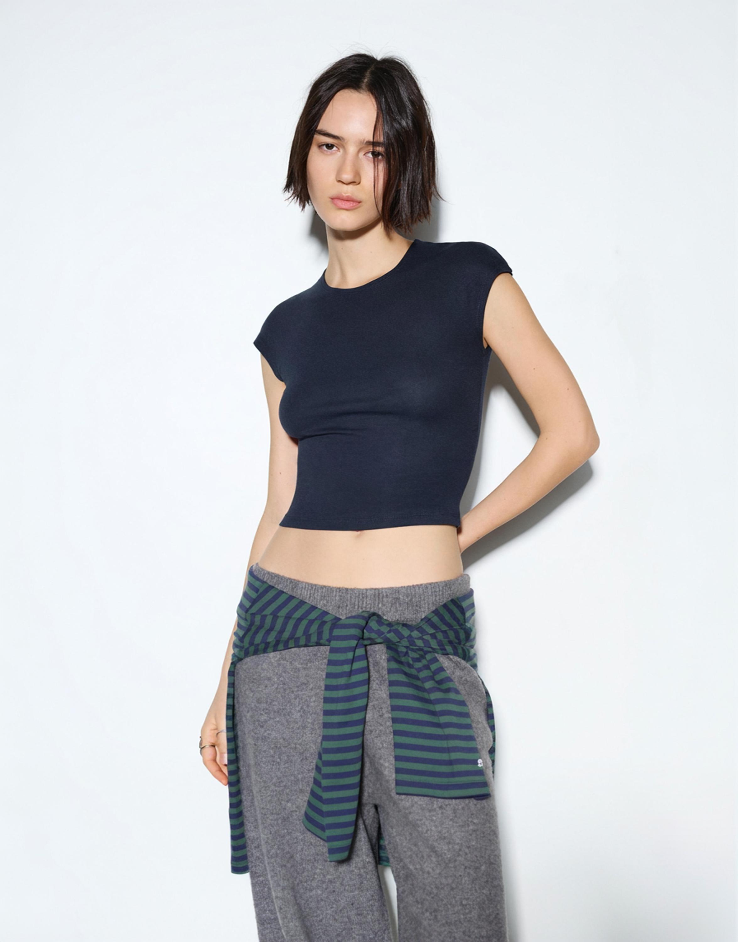 Dar Kesim Kısa Kollu Tişört - Görsel 97