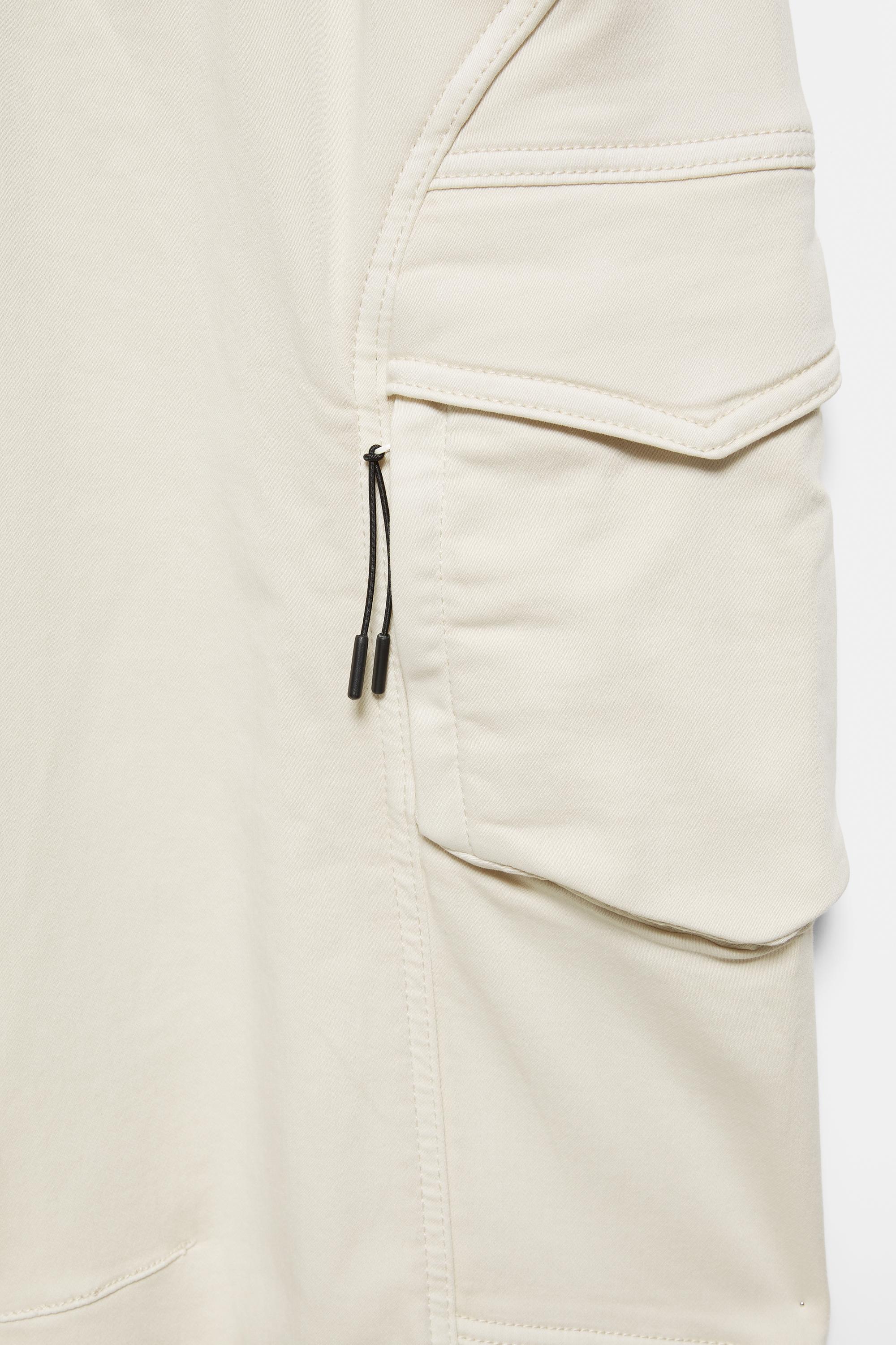 Multi-pocket joggers — Stone
