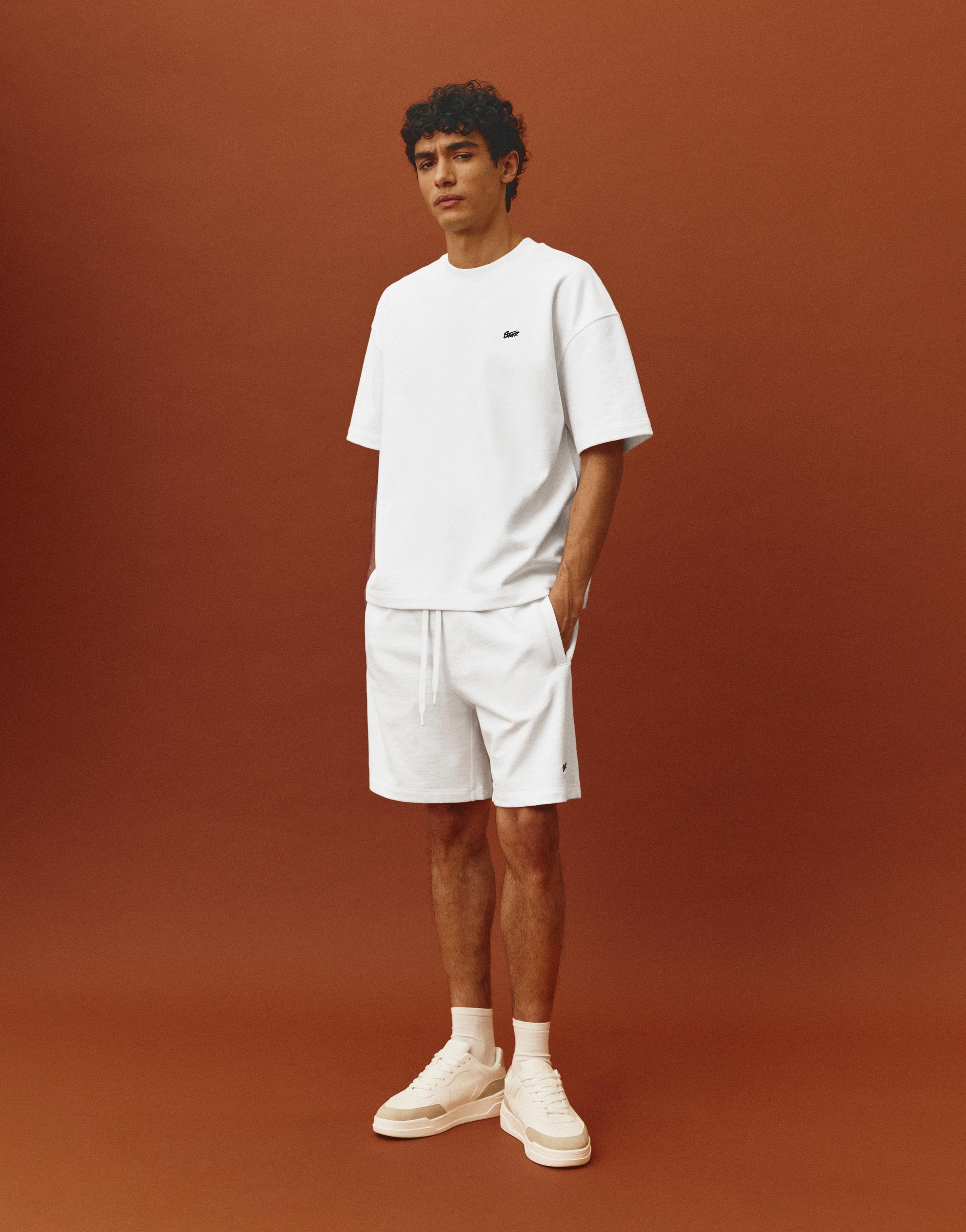 Logolu jogger bermuda şort - Görsel 23