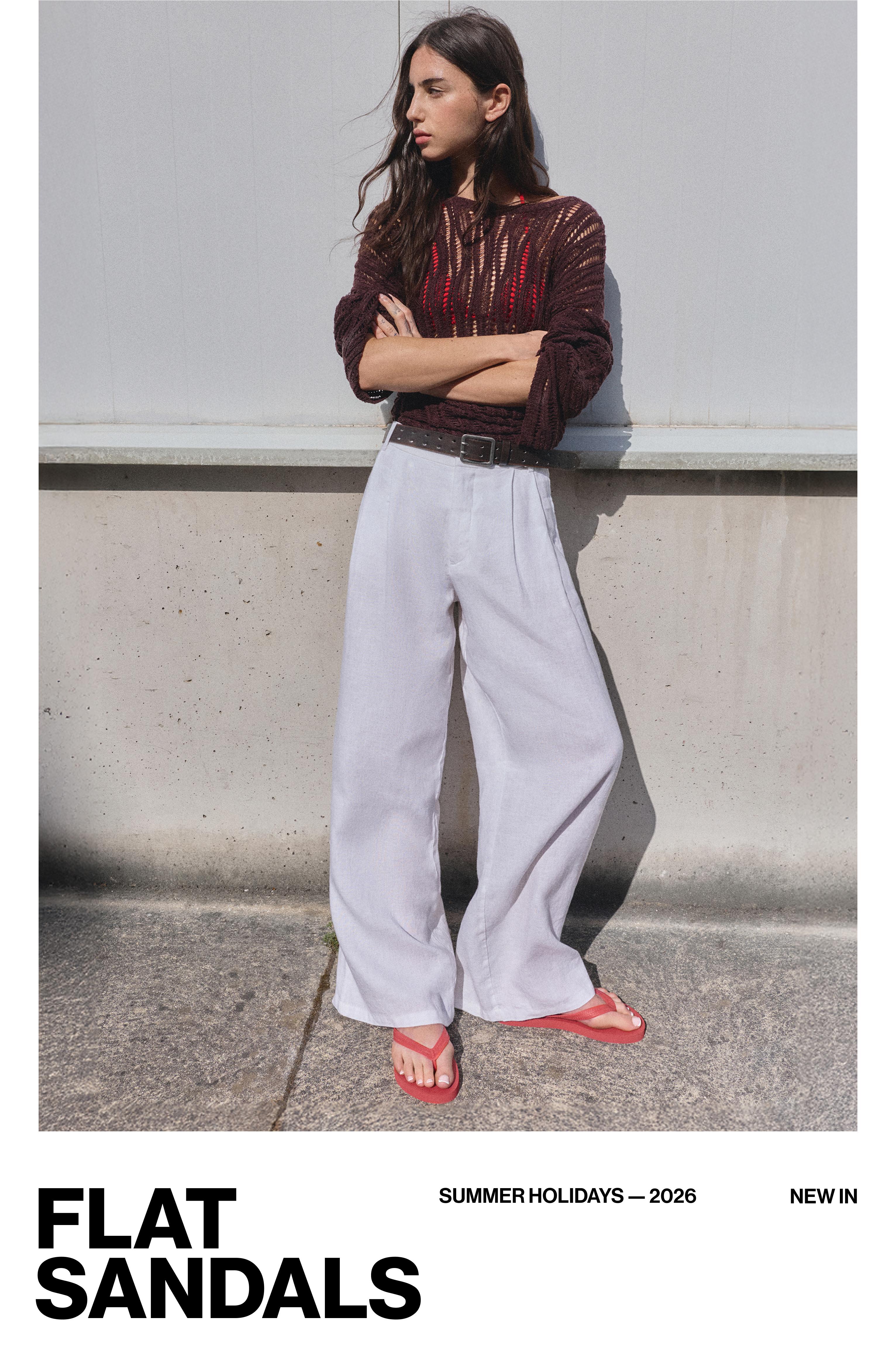 Flat sandals — Red