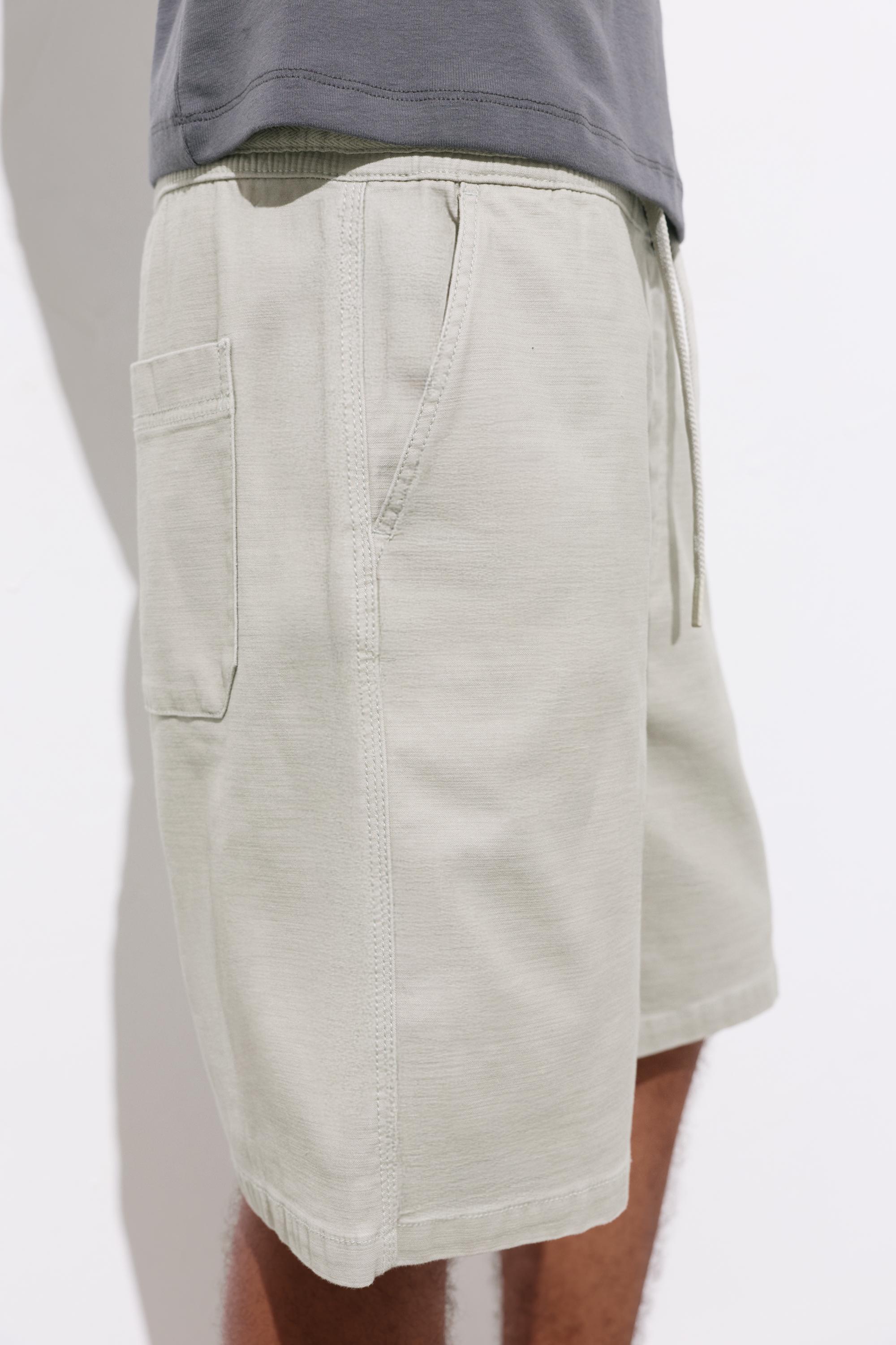 Bermuda sweat shorts — Mint