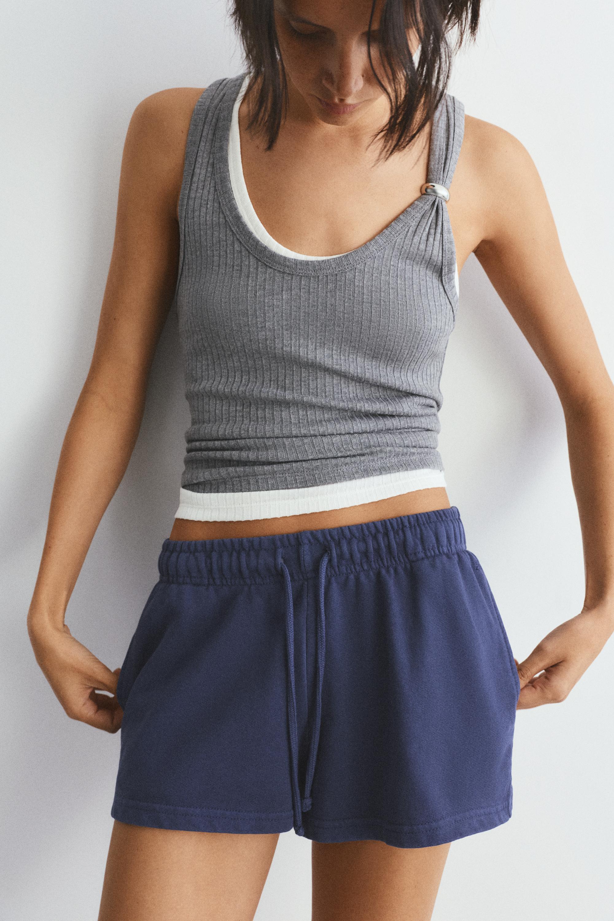 Sports shorts with elastic waist — Navy