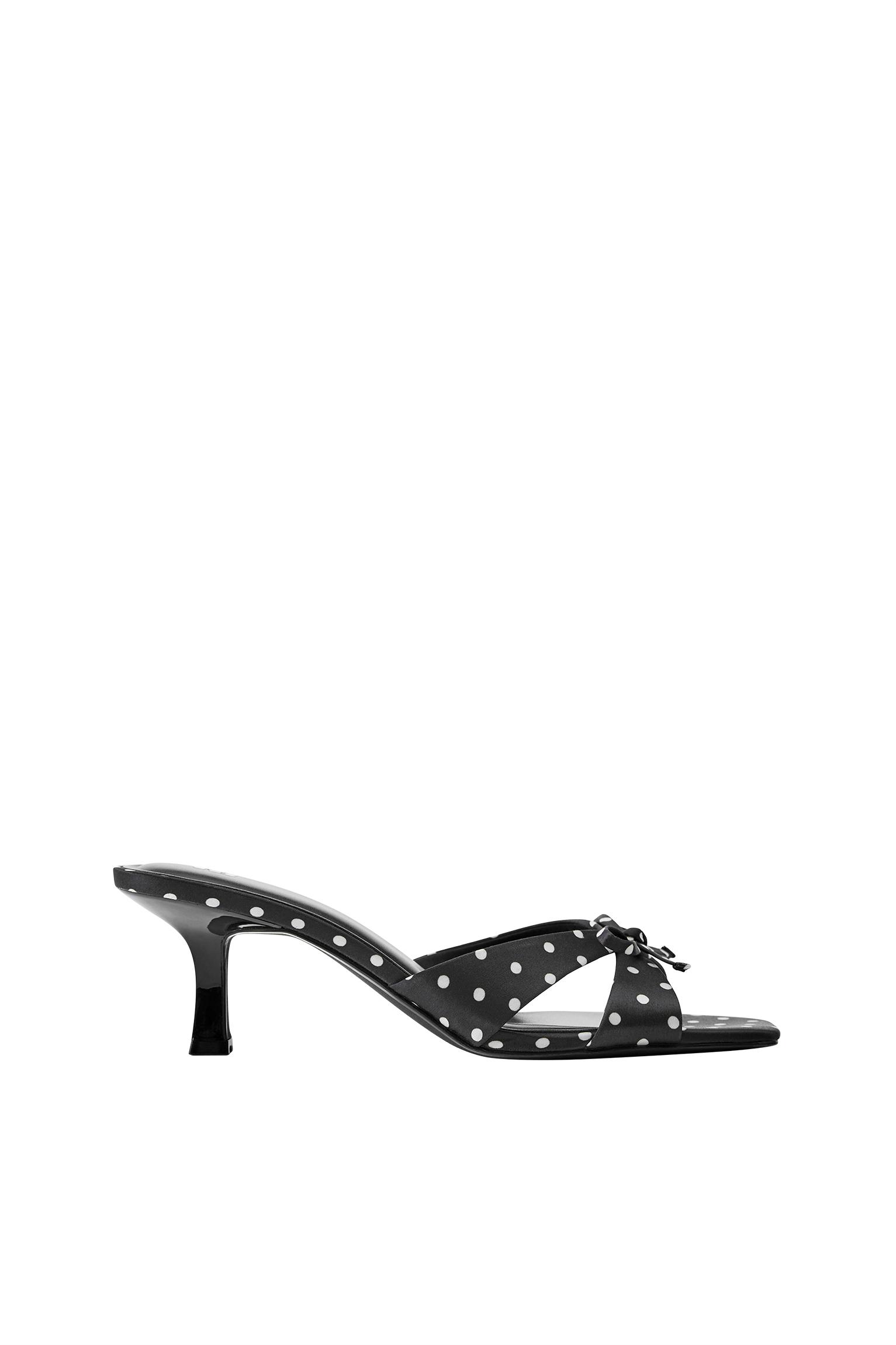 Sandalias tacón lunares
