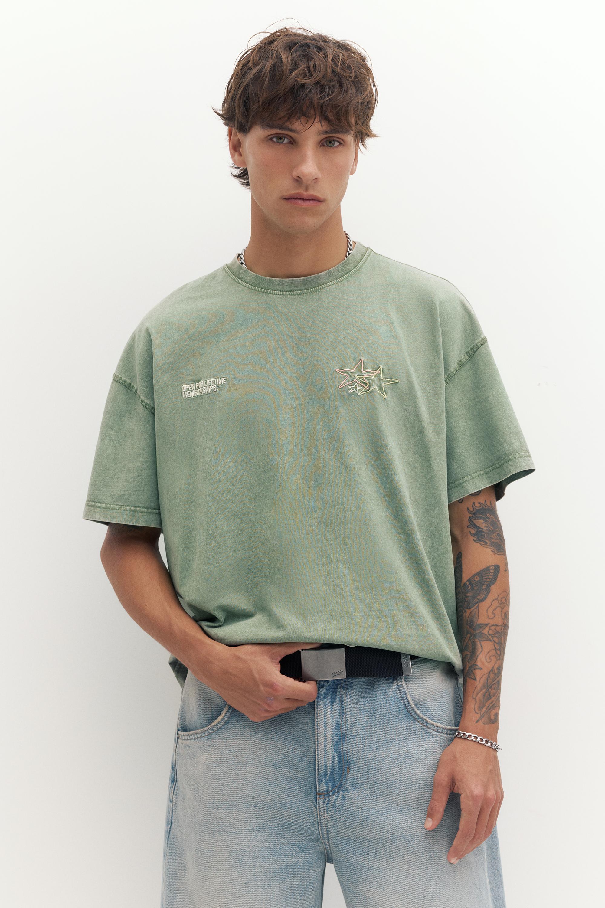 Yıldız grafik baskılı t-shirt - Görsel 8