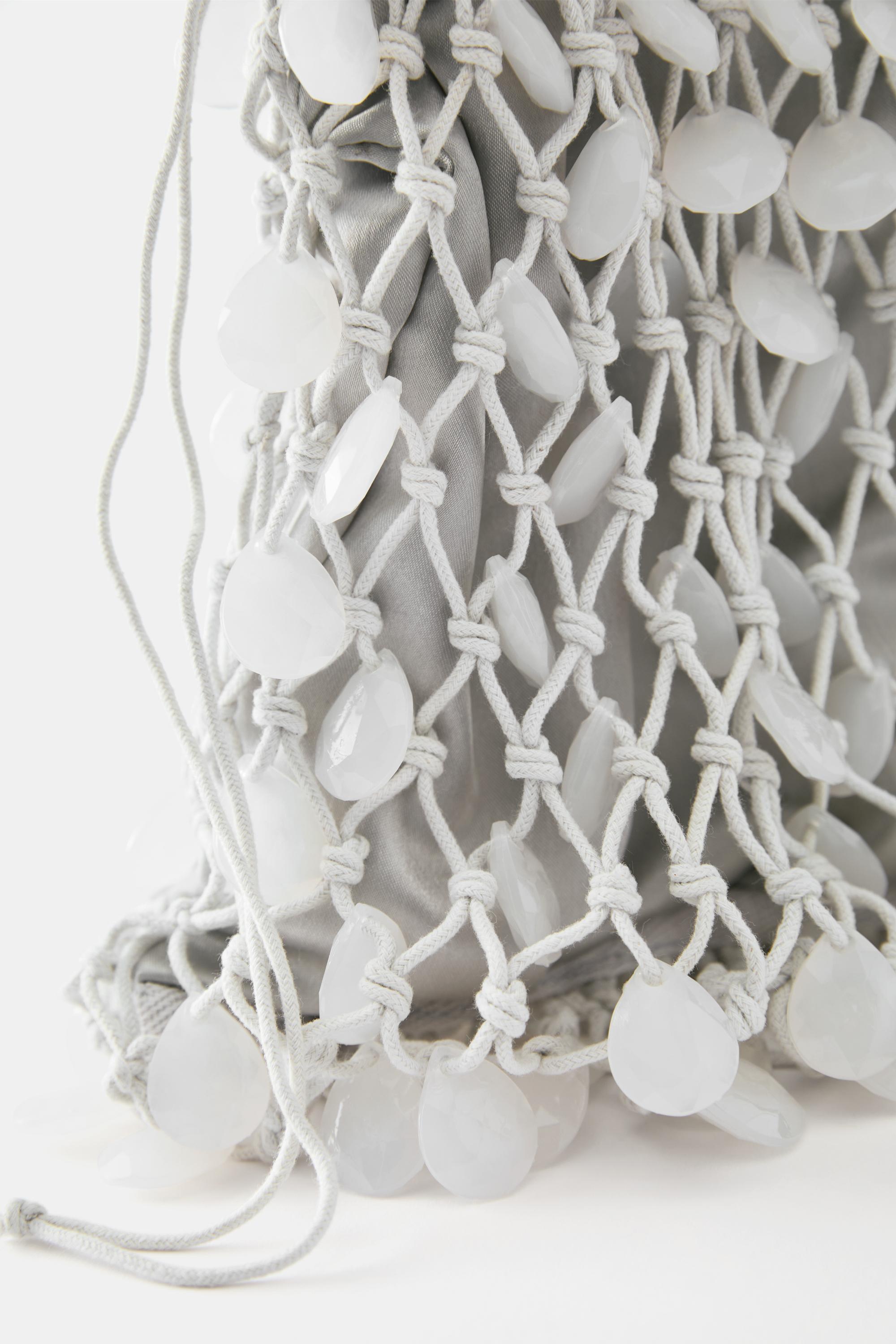 Beaded shoulder bag — Grey
