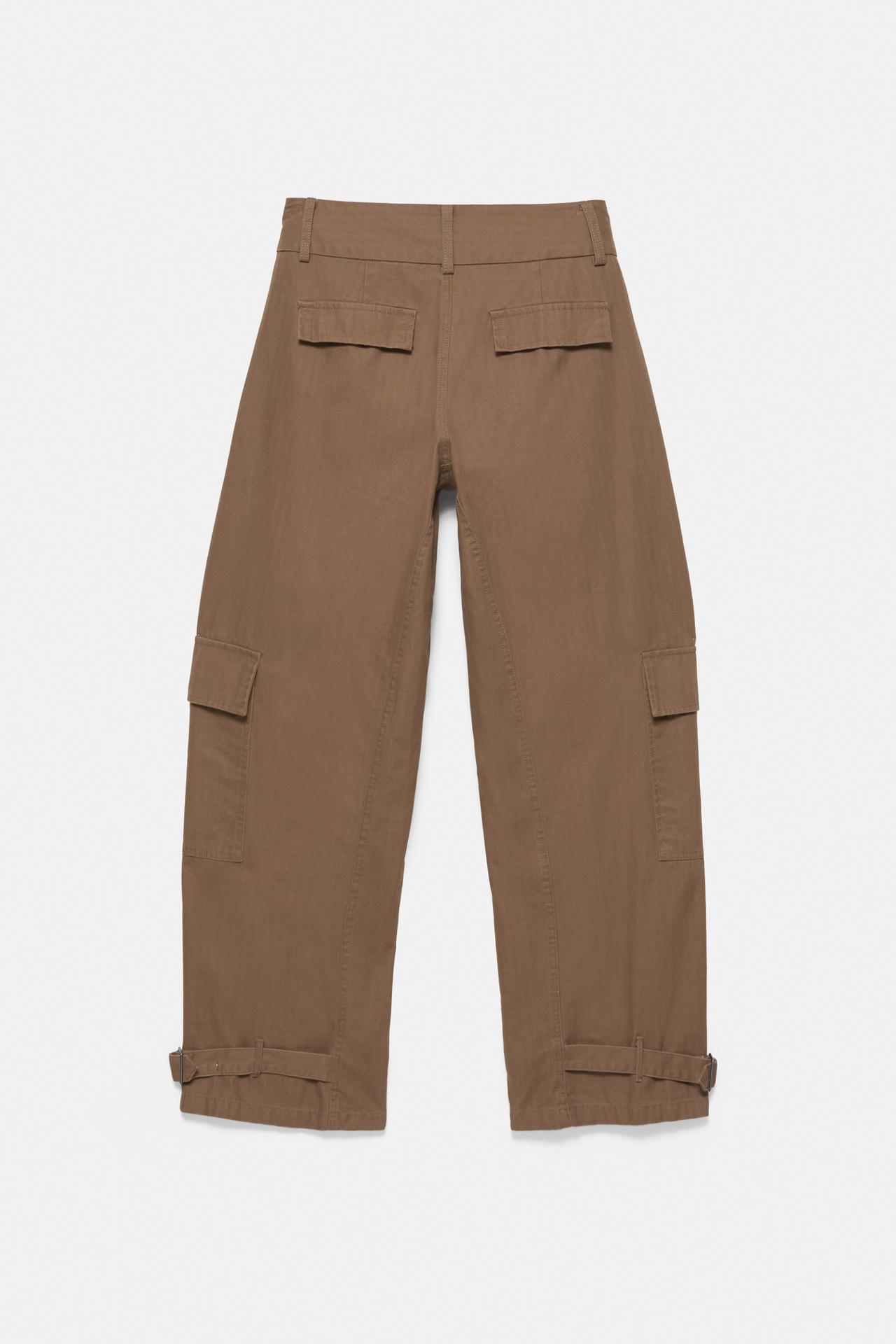 Cargo trousers with hem buckle — Brown