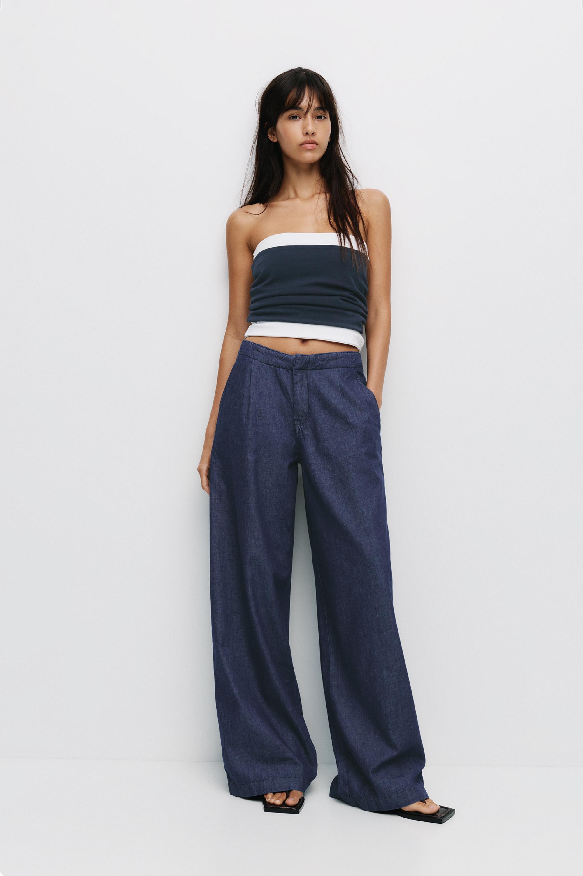 Fließende Bundfaltenjeans