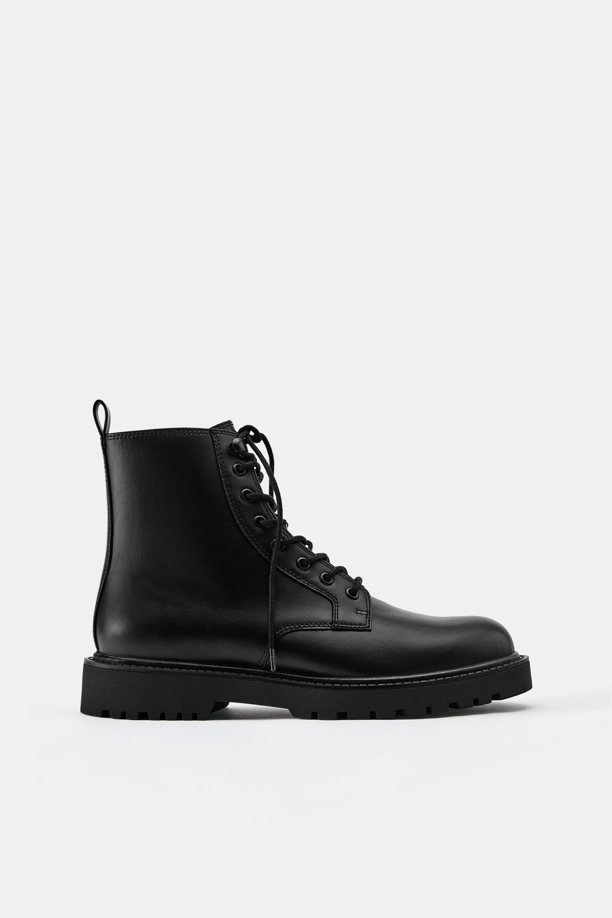 Botas acordonadas