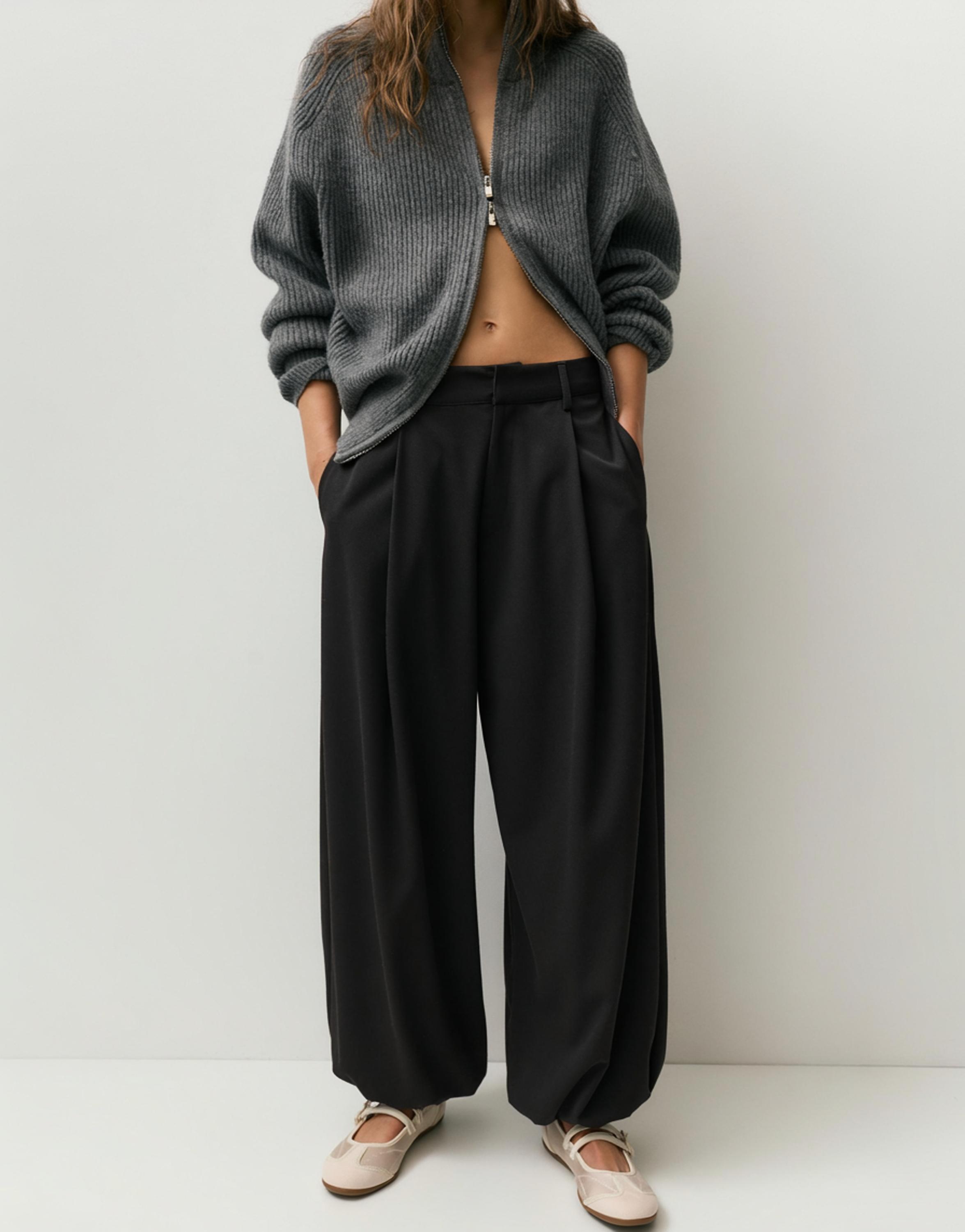Darted sarouel trousers — Black