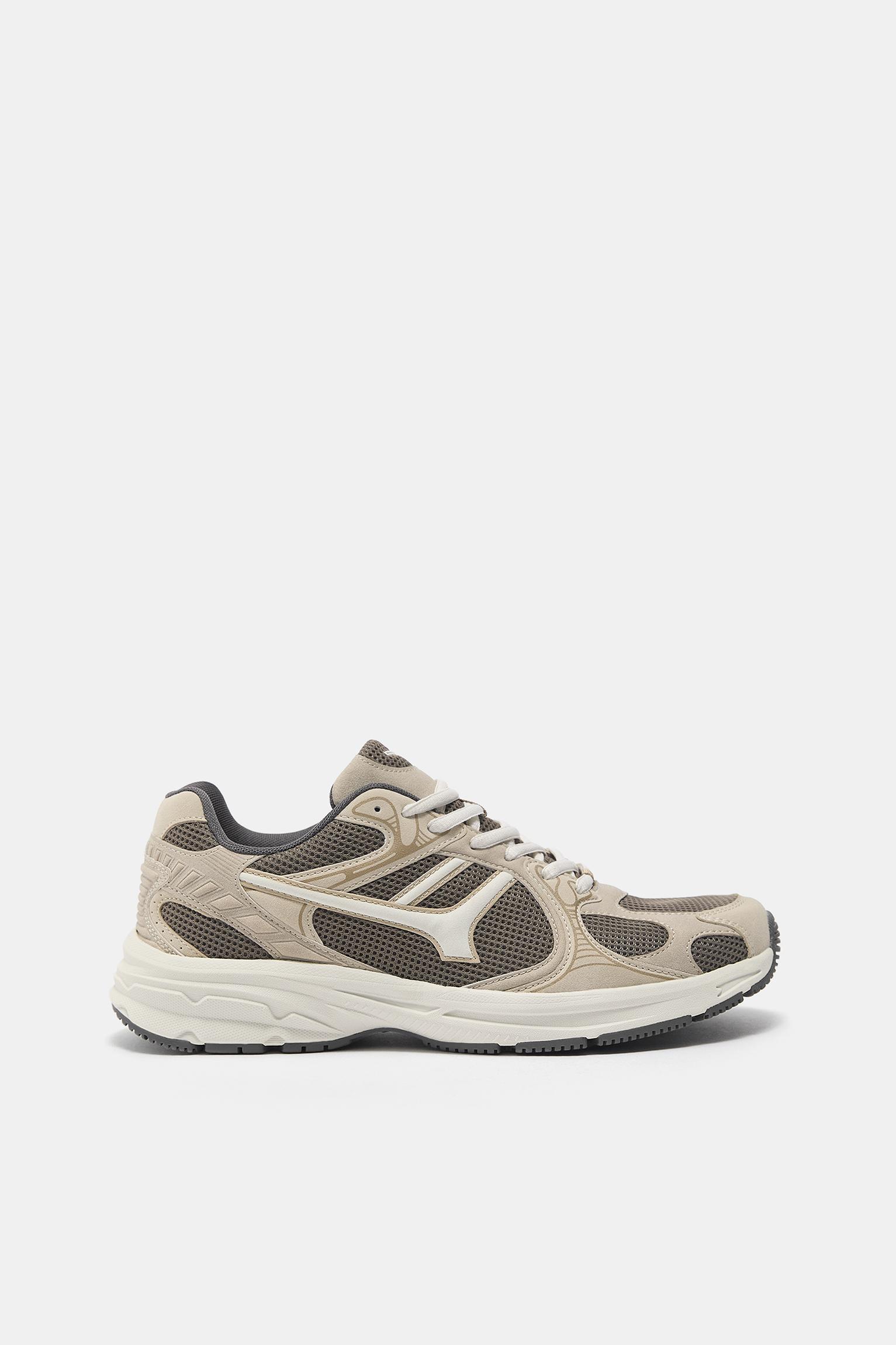 Multi-piece trainers — Brown