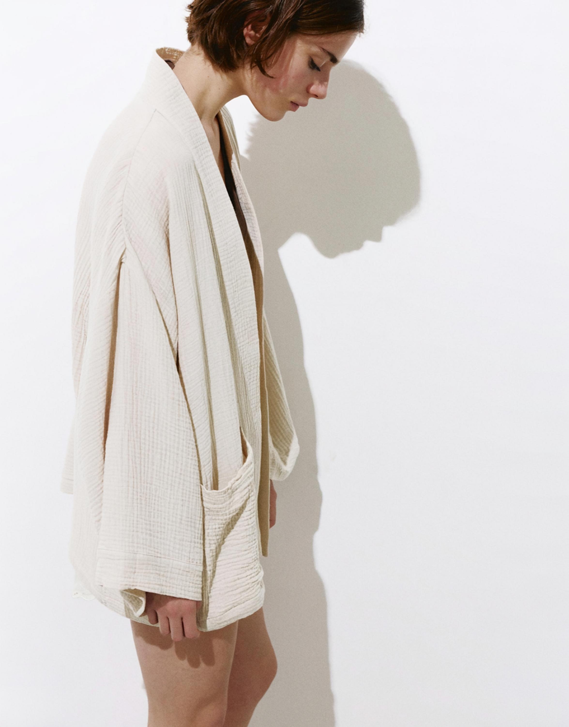 Crepe kimono — Ecru