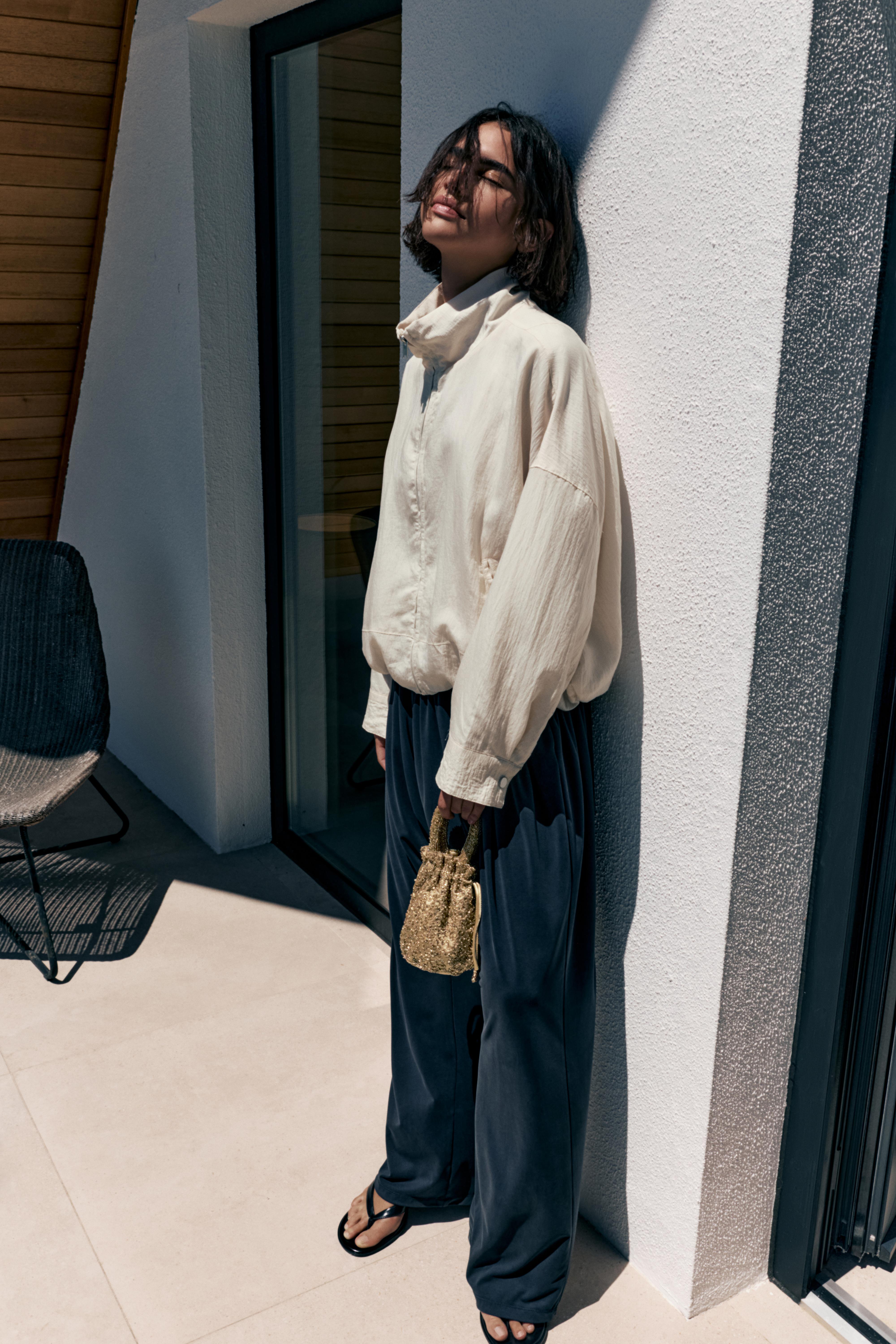 Beaded bag — Gold