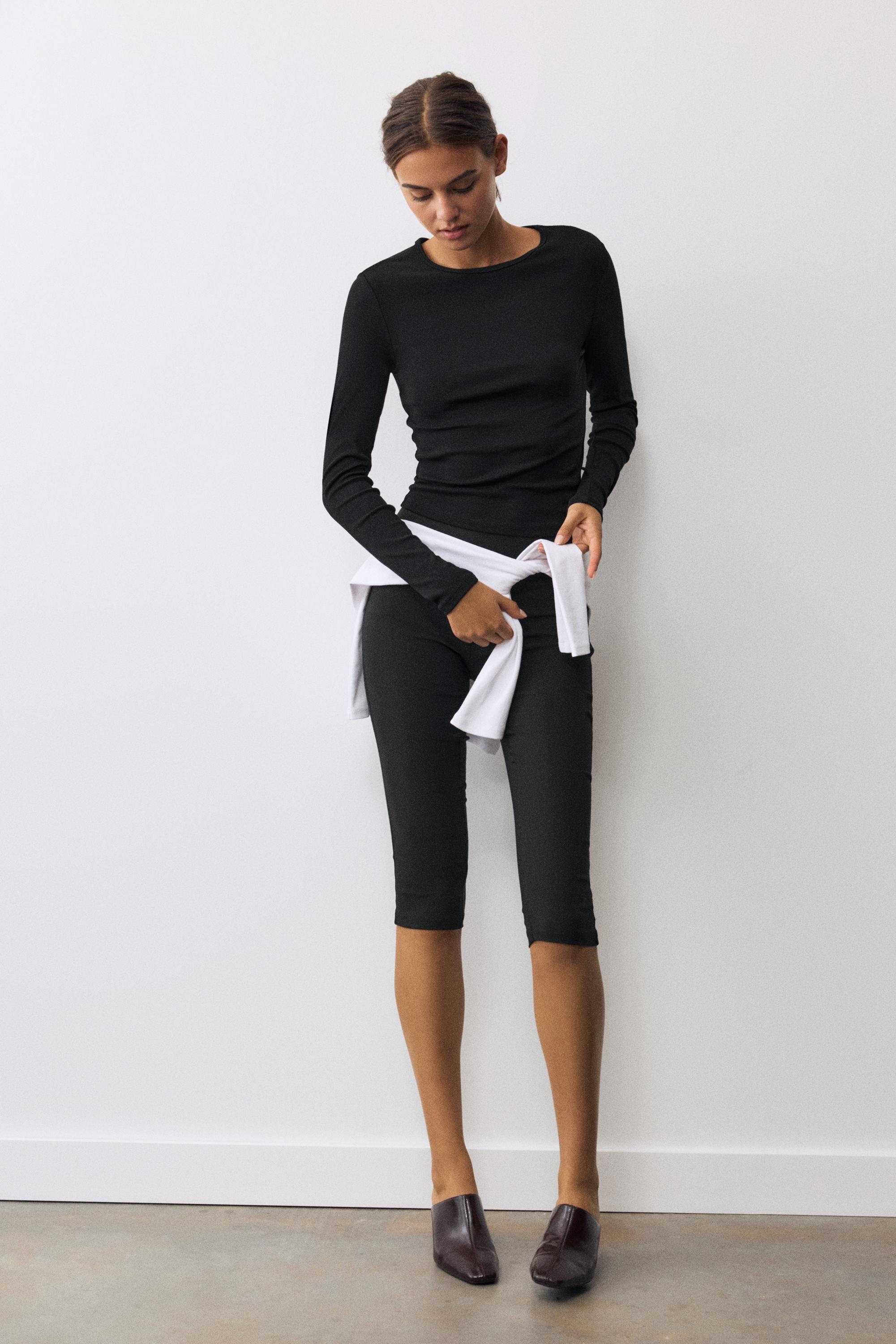 Fitted long sleeve T-shirt — Black
