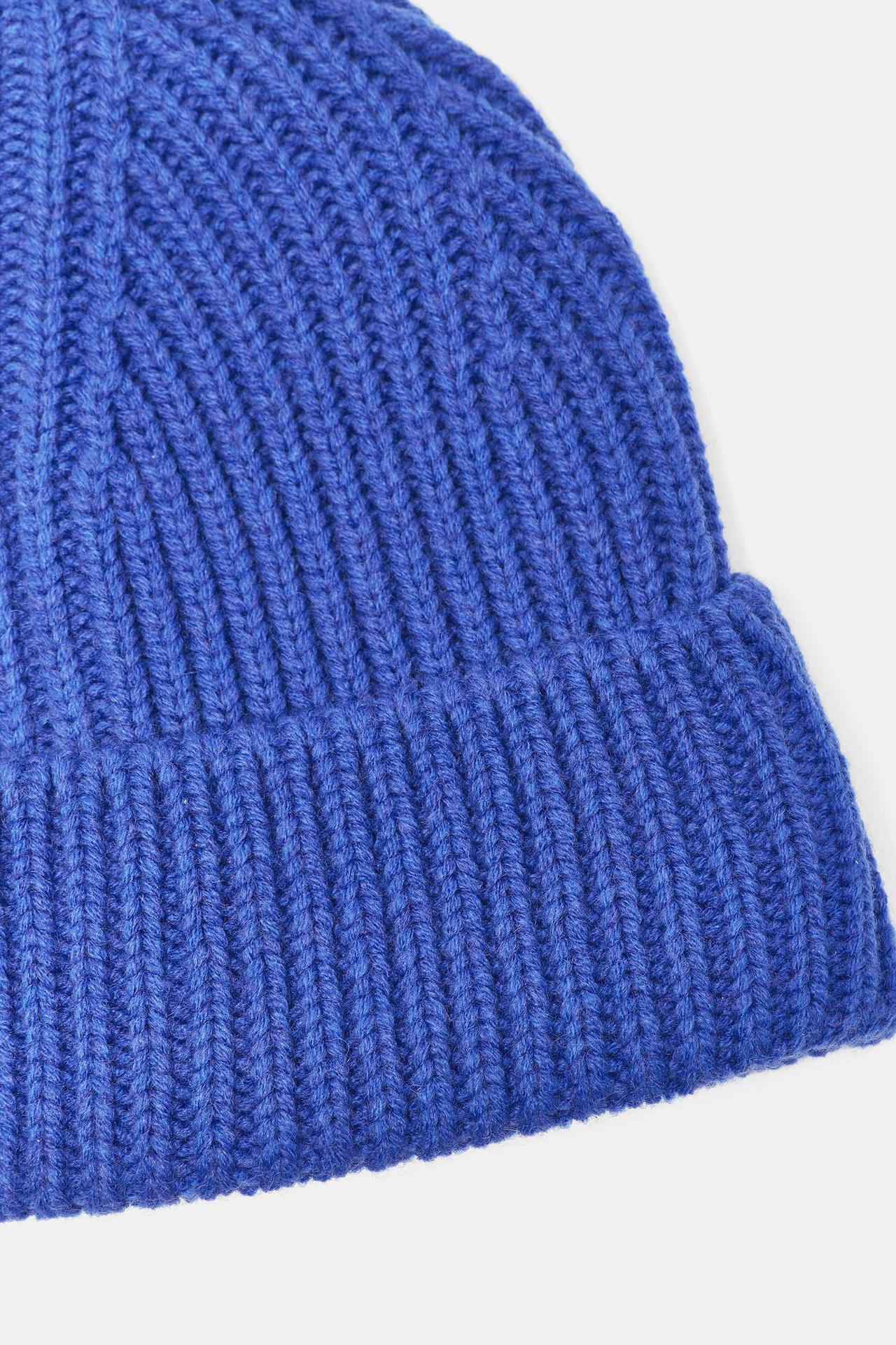 Chunky knit beanie — Deep blue