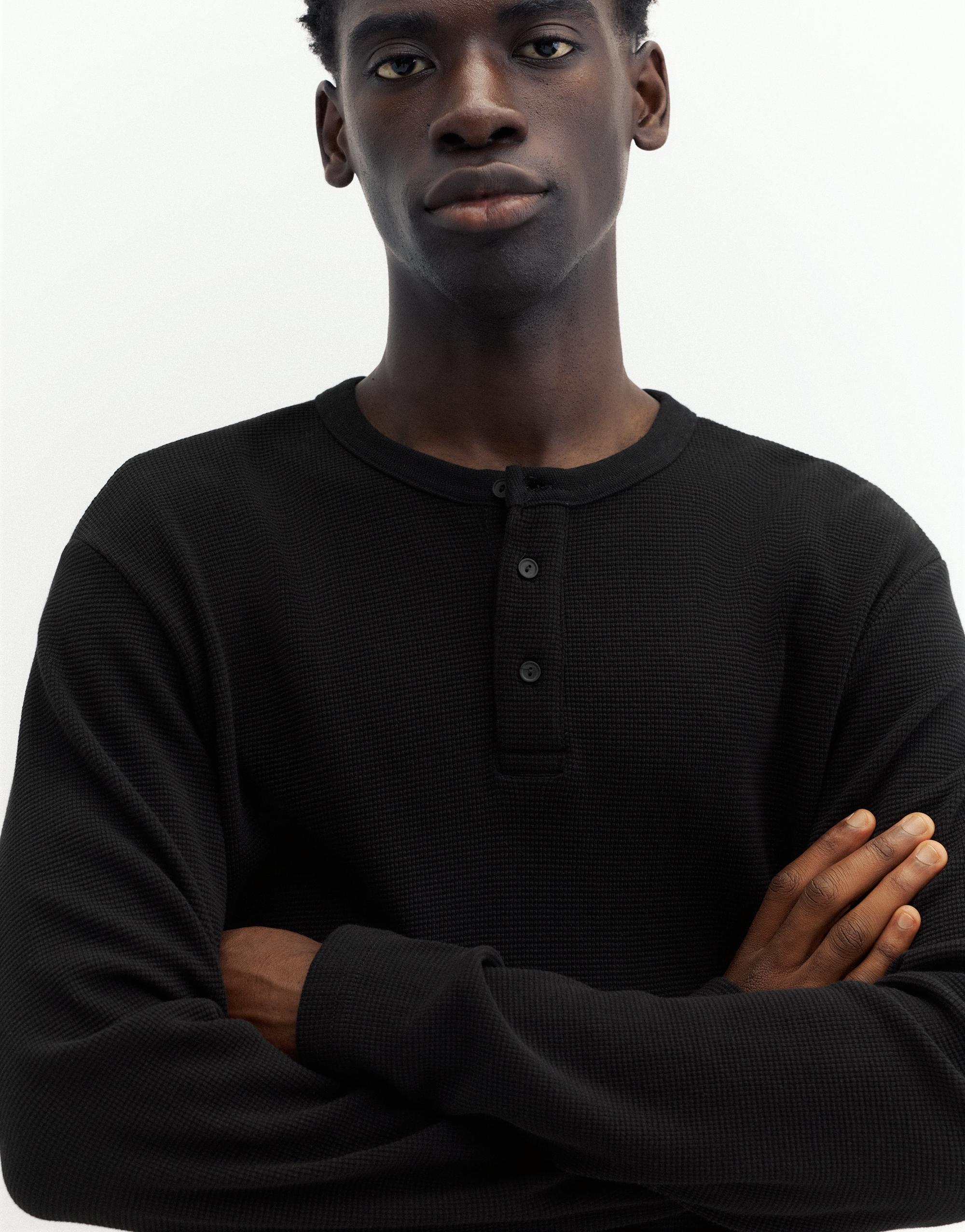 Waffle-knit long sleeve T-shirt — Black