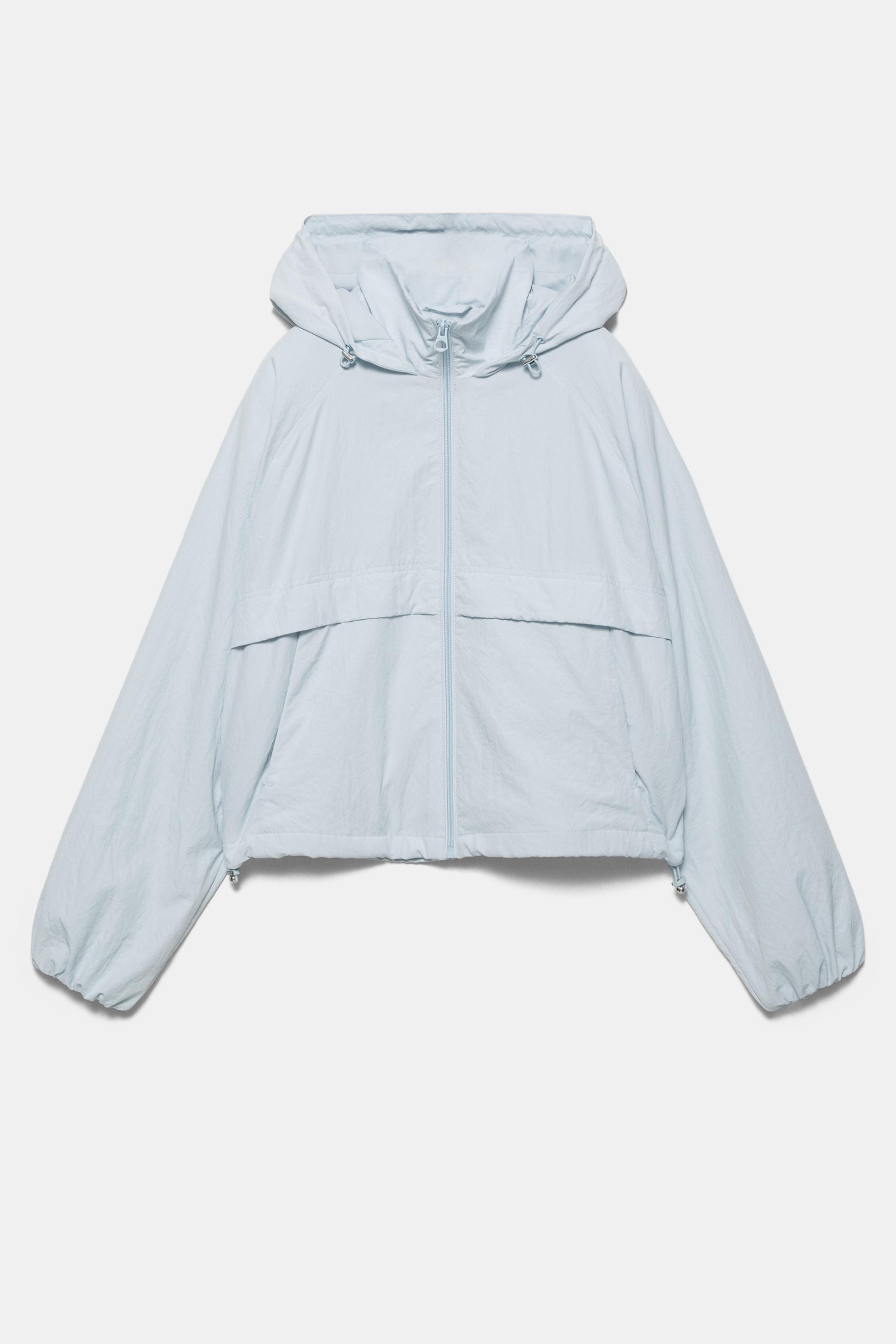 Casaco Leve Com Capuz