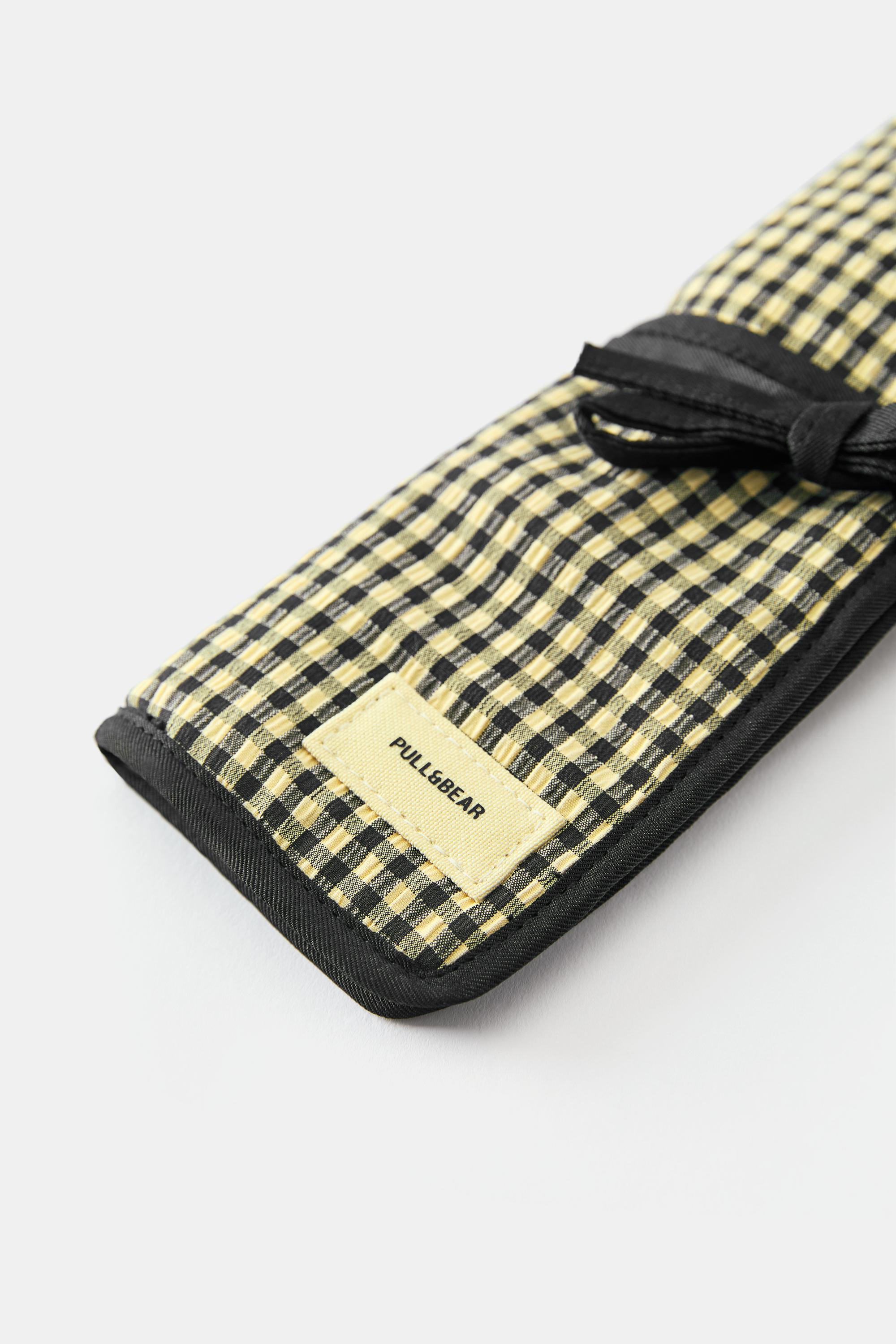 Gingham cutlery roll — Black